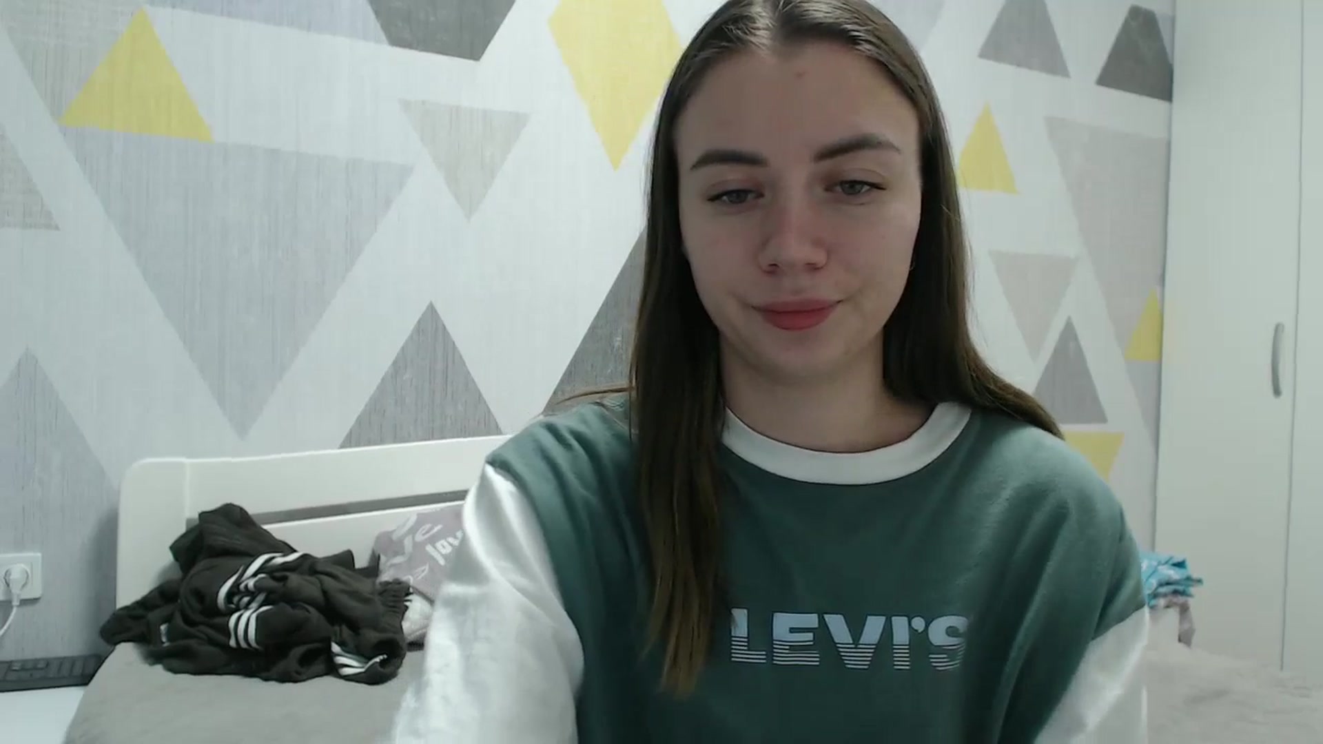Gallery image thumbnail from Sulfate0's myfreecams stream on, 01/09/2026, 13:30 image 14 of 20