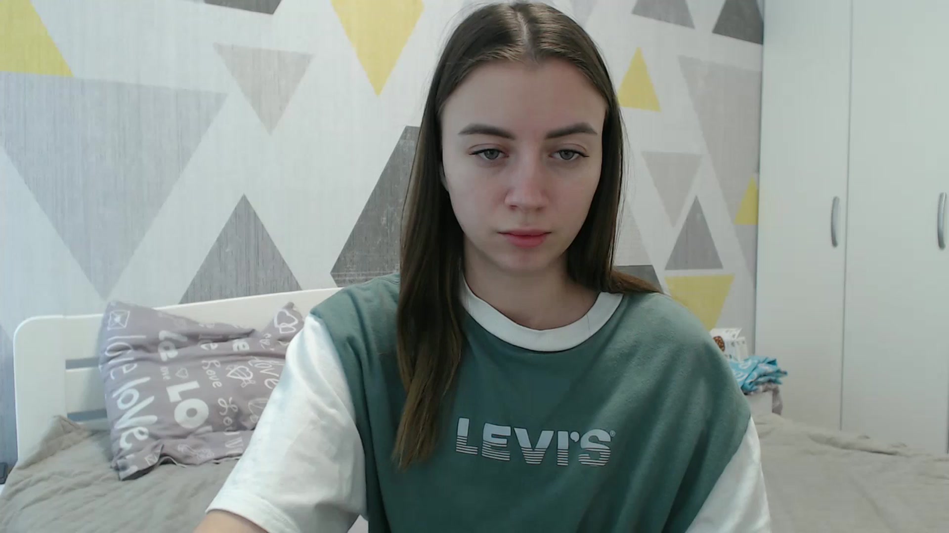 Gallery image thumbnail from Sulfate0's myfreecams stream on, 01/12/2026, 12:07 image 17 of 20