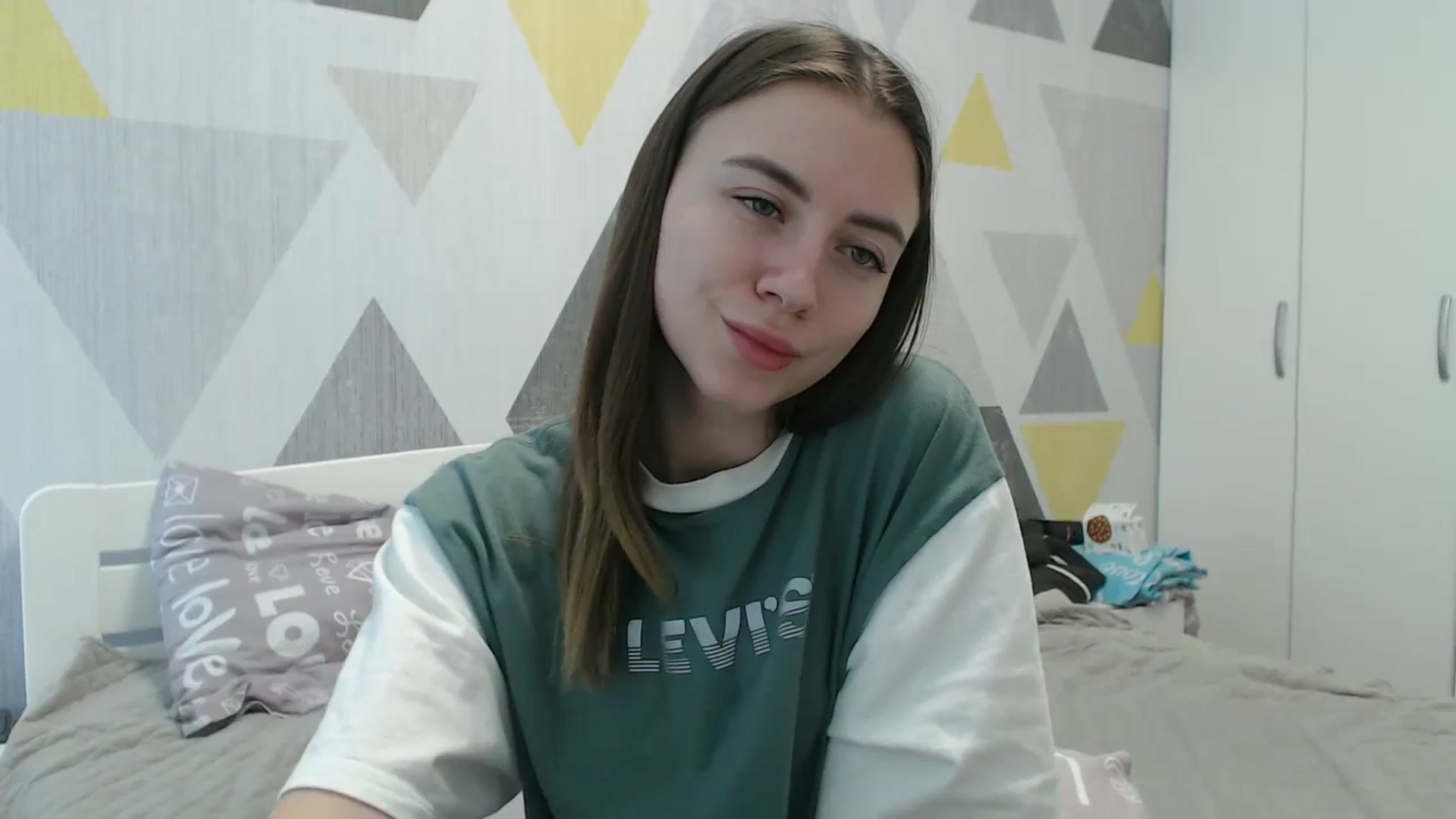 Gallery image thumbnail from Sulfate0's myfreecams stream on, 01/12/2026, 12:07 image 16 of 20