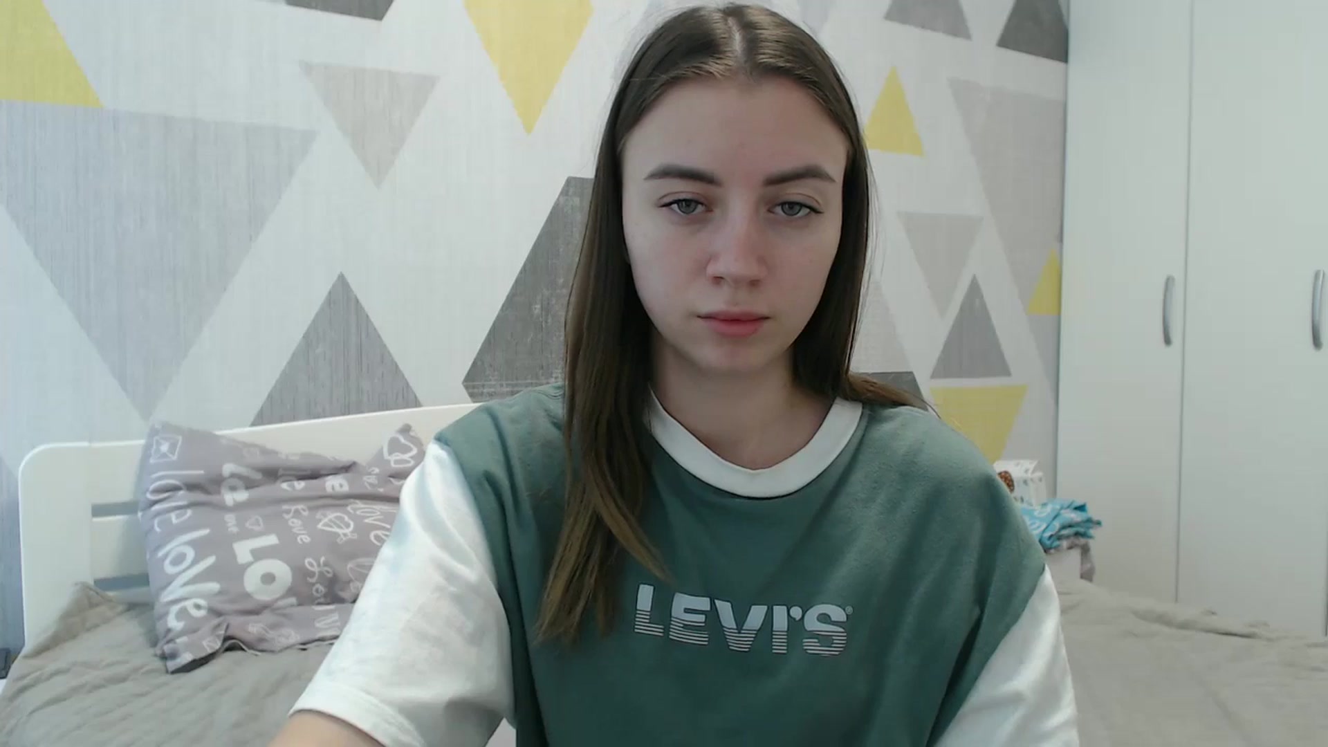 Gallery image thumbnail from Sulfate0's myfreecams stream on, 01/12/2026, 12:07 image 15 of 20