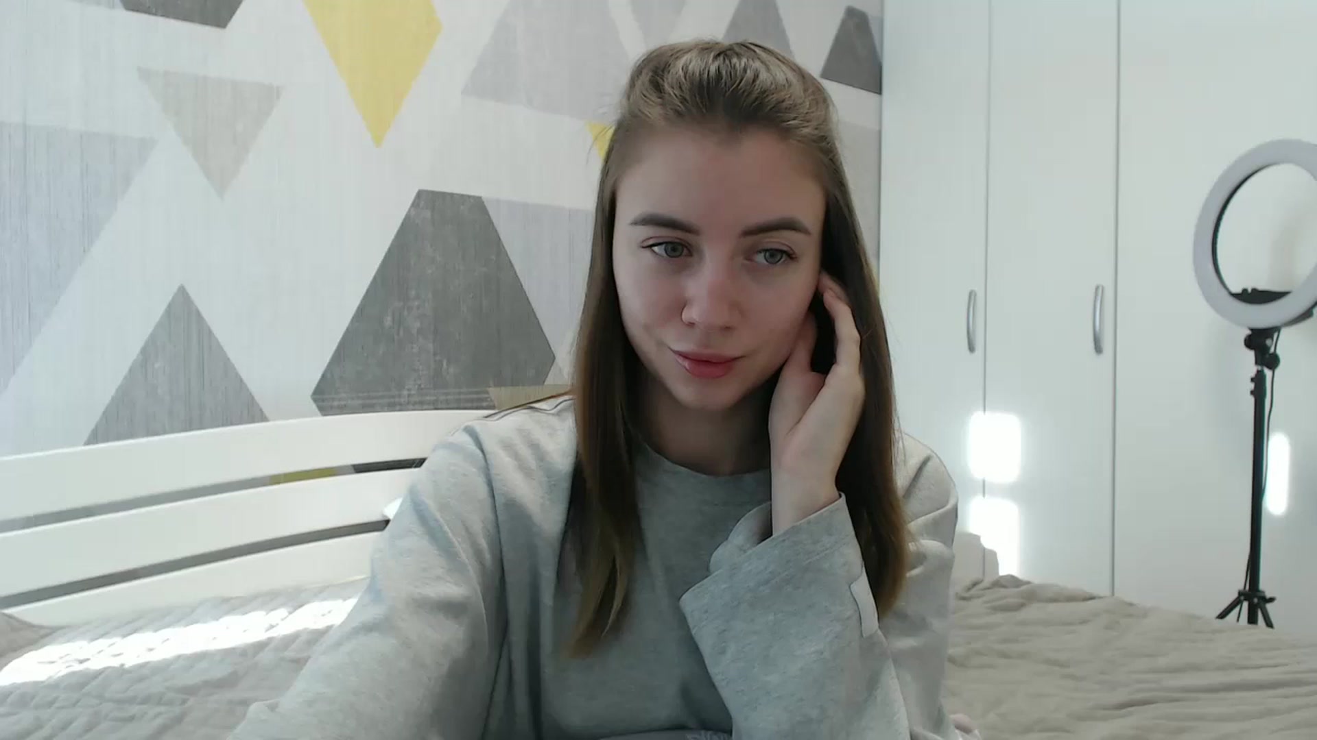 Gallery image thumbnail from Sulfate0's myfreecams stream on, 01/16/2026, 10:50 image 15 of 20