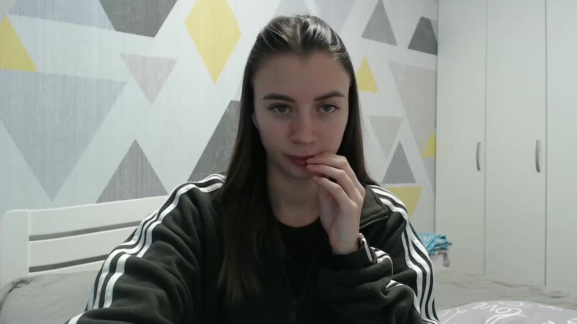 Gallery image thumbnail from Sulfate0's myfreecams stream on, 01/17/2026, 13:48 image 6 of 20
