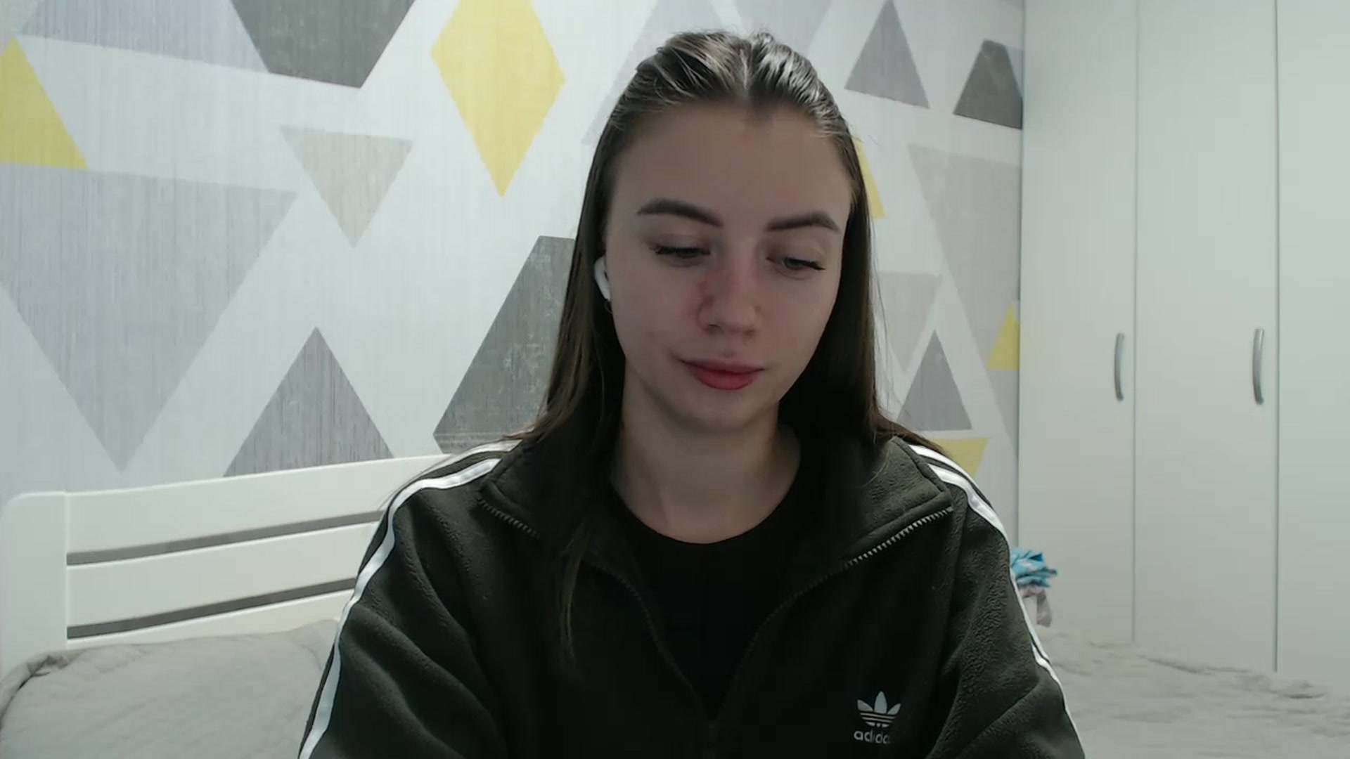 Gallery image thumbnail from Sulfate0's myfreecams stream on, 01/17/2026, 13:48 image 14 of 20