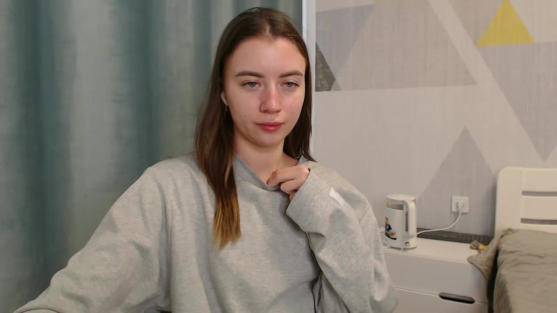 Gallery image thumbnail from Sulfate0's myfreecams stream on, 01/18/2026, 11:10 image 18 of 20