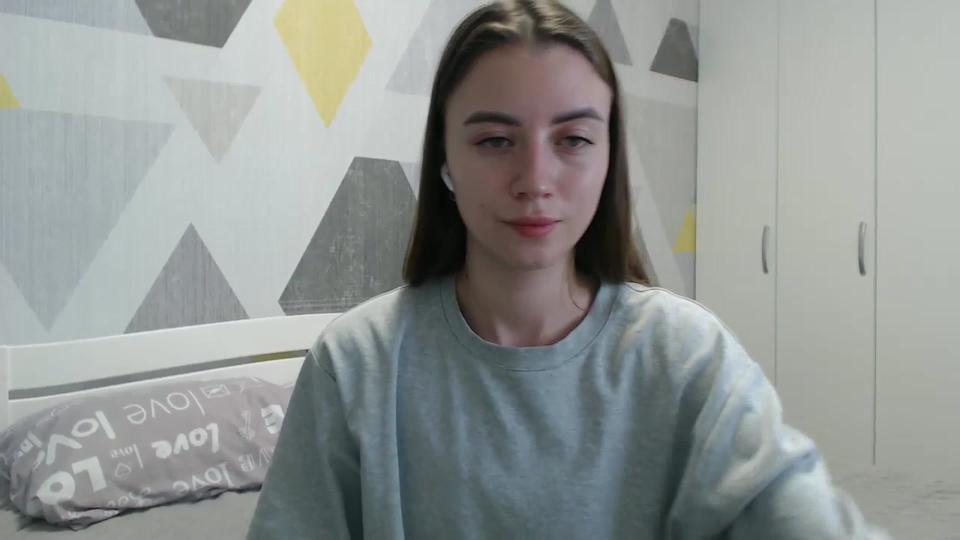 Gallery image thumbnail from Sulfate0's myfreecams stream on, 01/18/2026, 12:31 image 5 of 20