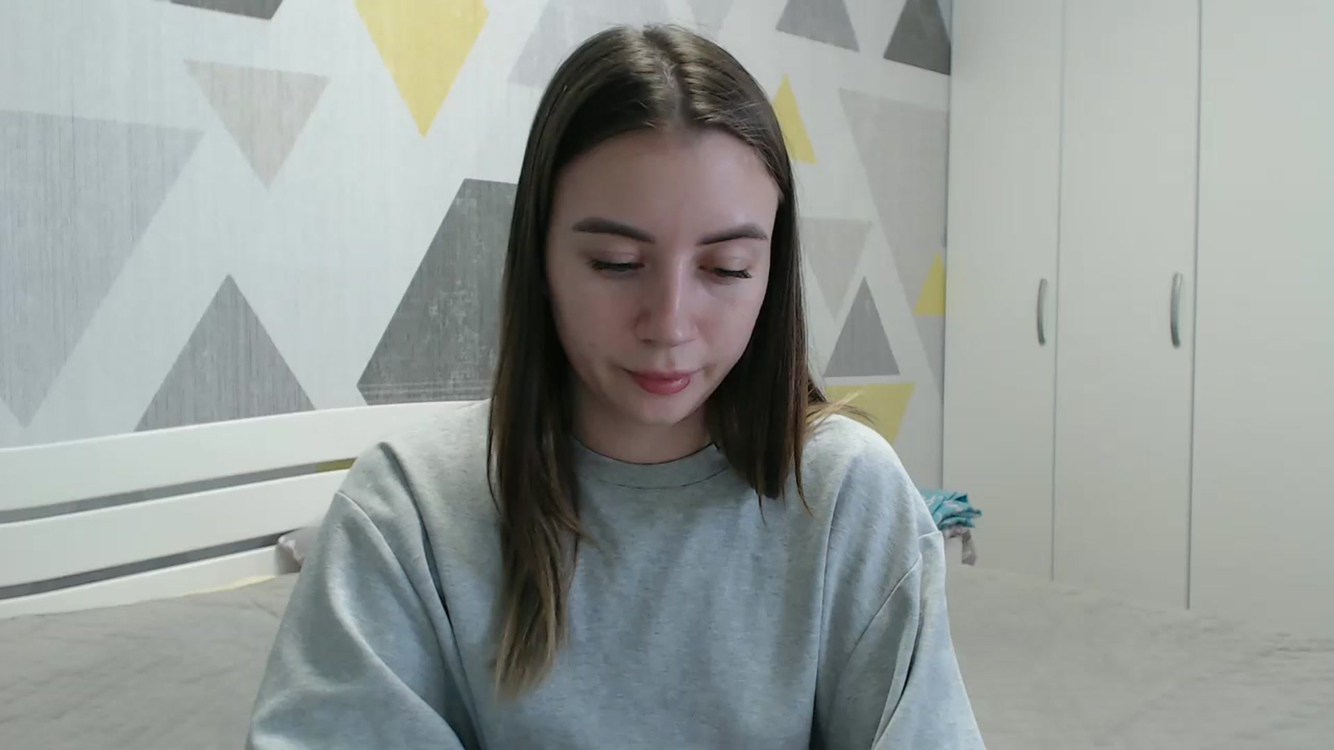 Gallery image thumbnail from Sulfate0's myfreecams stream on, 01/18/2026, 13:33 image 12 of 20
