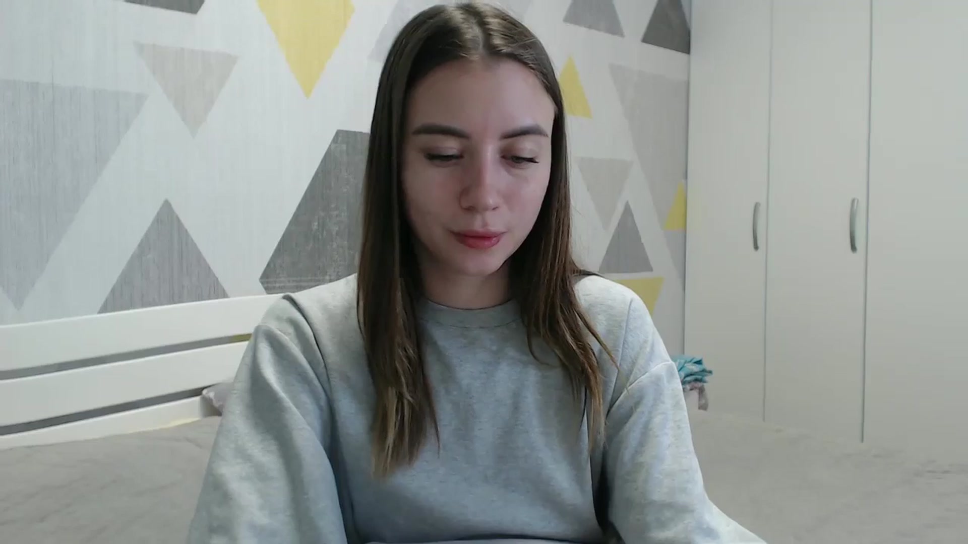 Gallery image thumbnail from Sulfate0's myfreecams stream on, 01/18/2026, 13:33 image 15 of 20
