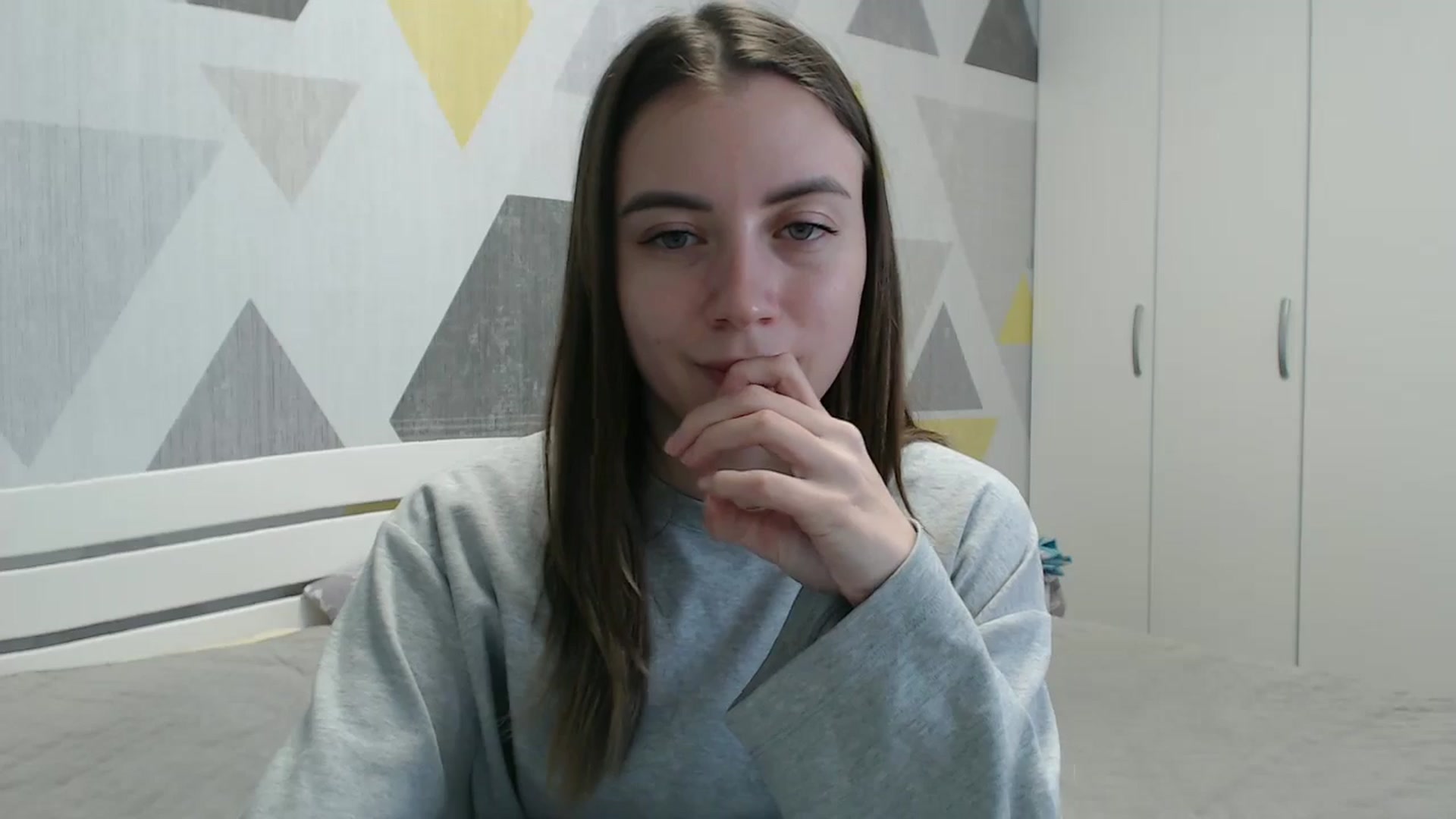 Gallery image thumbnail from Sulfate0's myfreecams stream on, 01/18/2026, 13:33 image 18 of 20