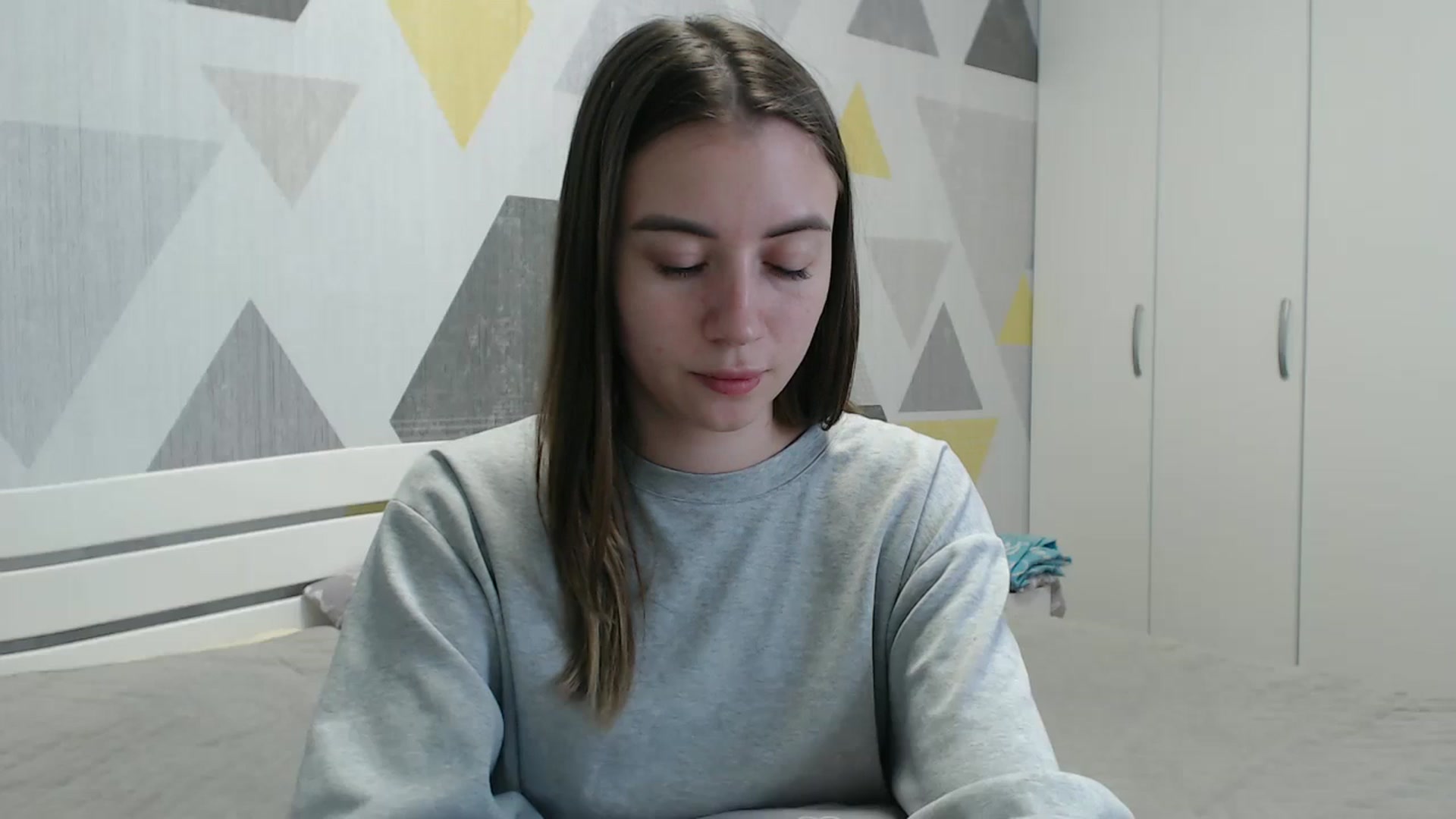 Gallery image thumbnail from Sulfate0's myfreecams stream on, 01/18/2026, 13:33 image 16 of 20