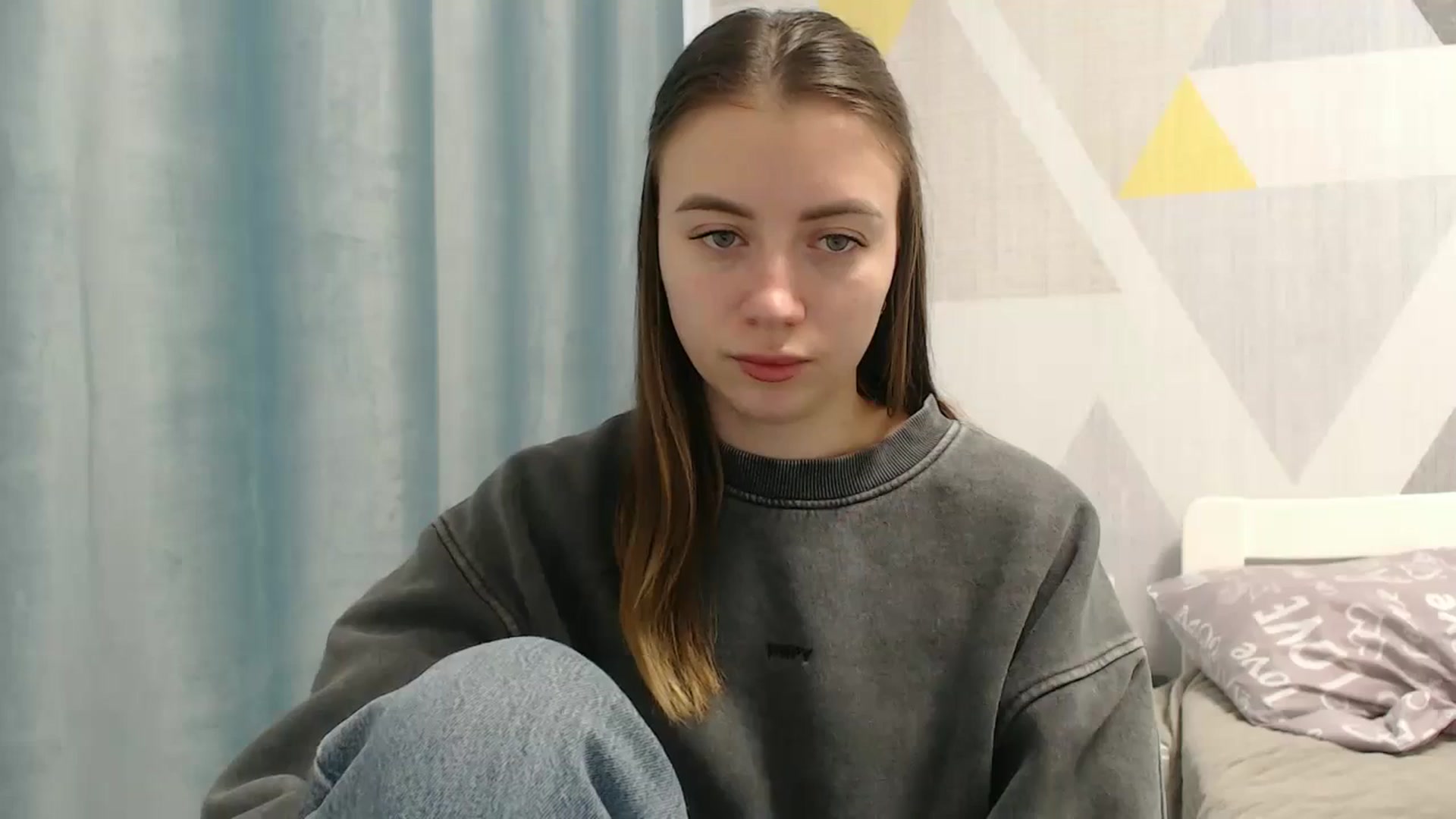 Gallery image thumbnail from Sulfate0's myfreecams stream on, 01/26/2026, 12:11 image 17 of 20