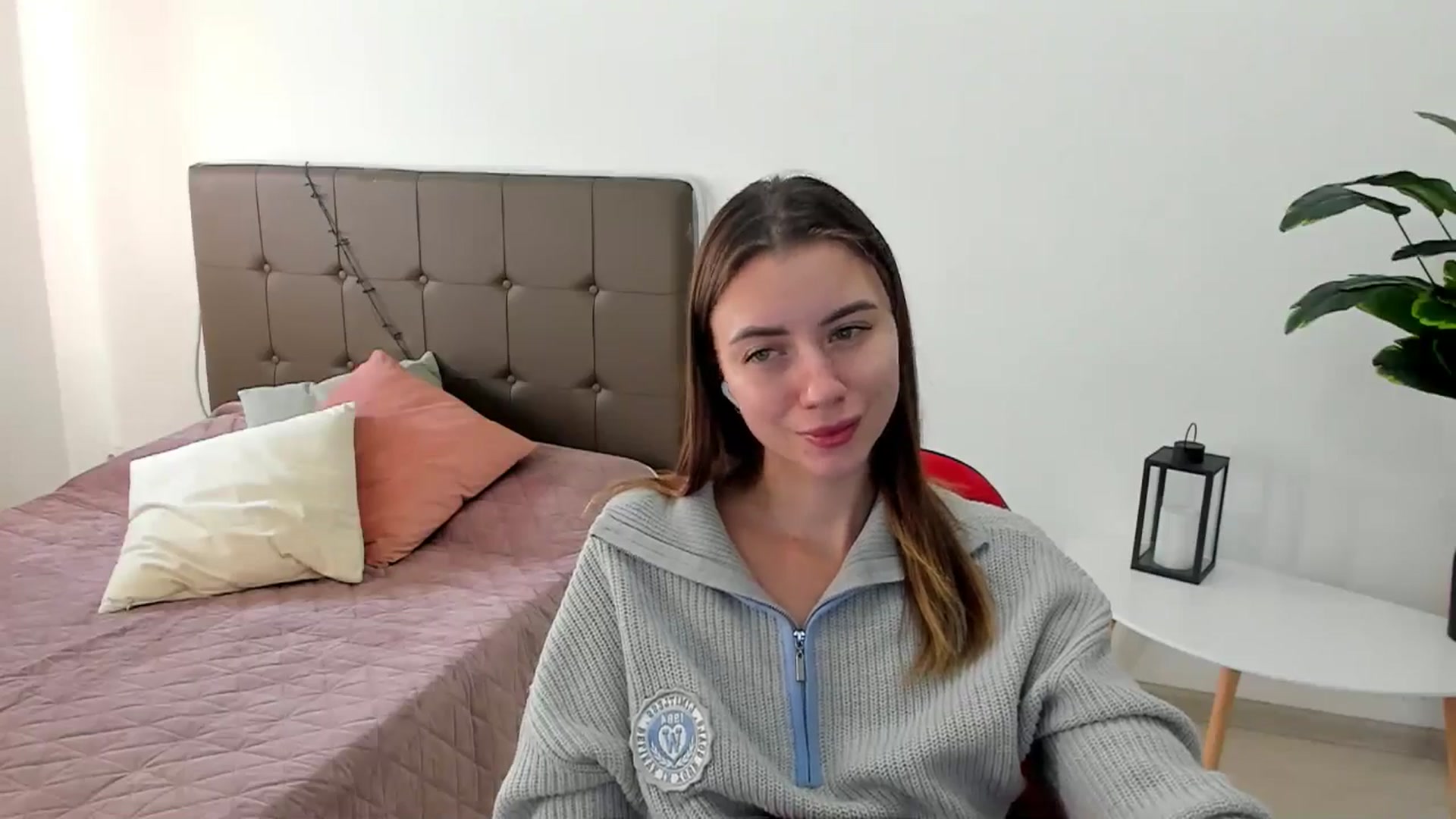 Gallery image thumbnail from Sulfate0's myfreecams stream on, 02/02/2026, 13:05 image 14 of 20