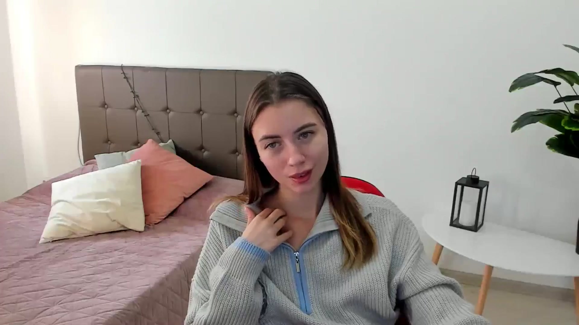 Gallery image thumbnail from Sulfate0's myfreecams stream on, 02/02/2026, 13:05 image 17 of 20