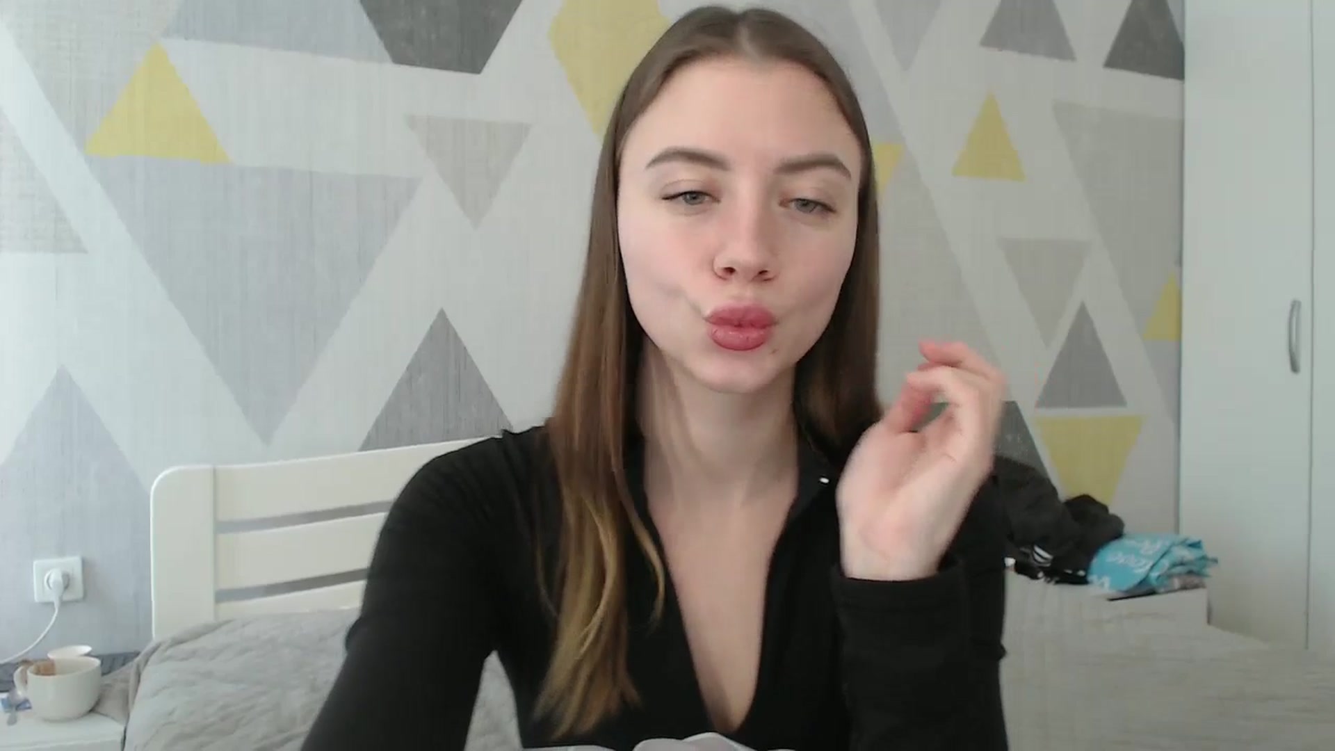 Gallery image thumbnail from Sulfate0's myfreecams stream on, 02/03/2026, 13:24 image 17 of 20