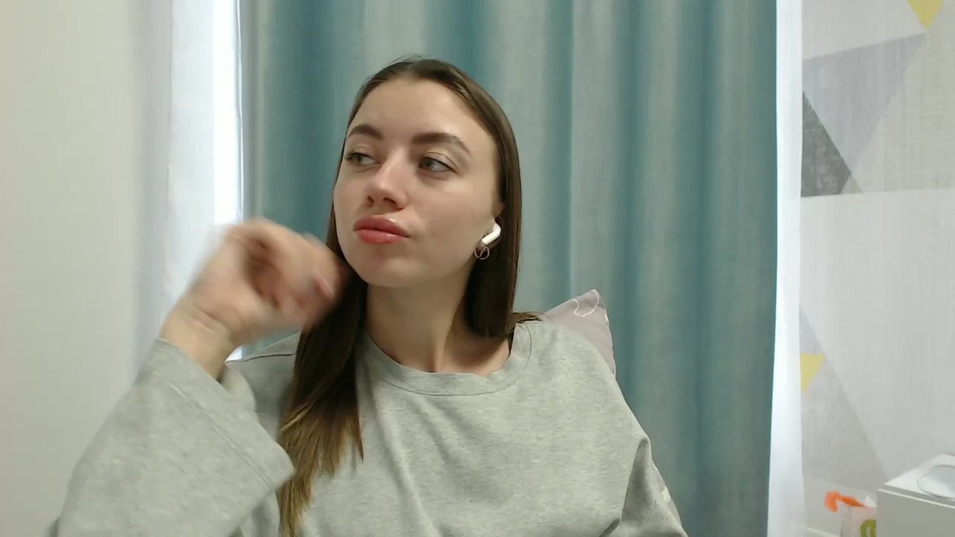 Gallery image thumbnail from Sulfate0's myfreecams stream on, 02/04/2026, 10:46 image 6 of 20