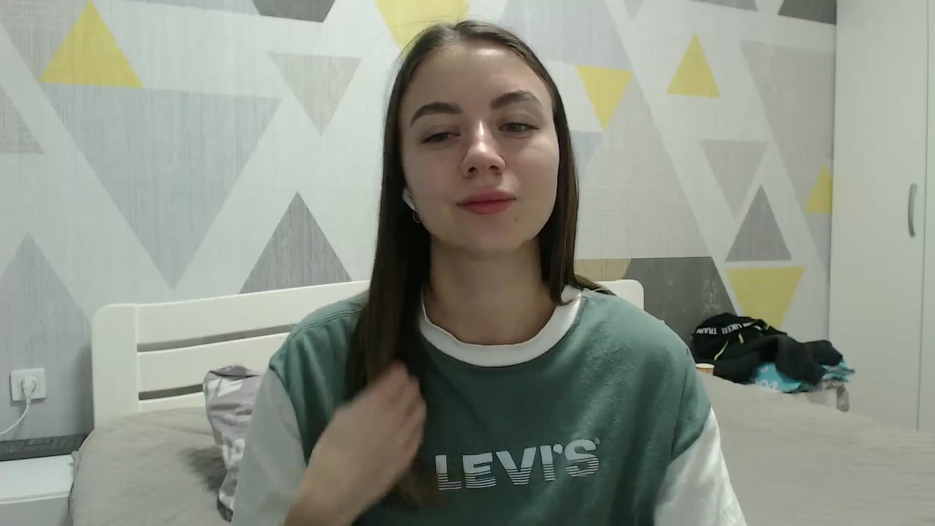 Gallery image thumbnail from Sulfate0's myfreecams stream on, 02/05/2026, 14:56 image 6 of 20