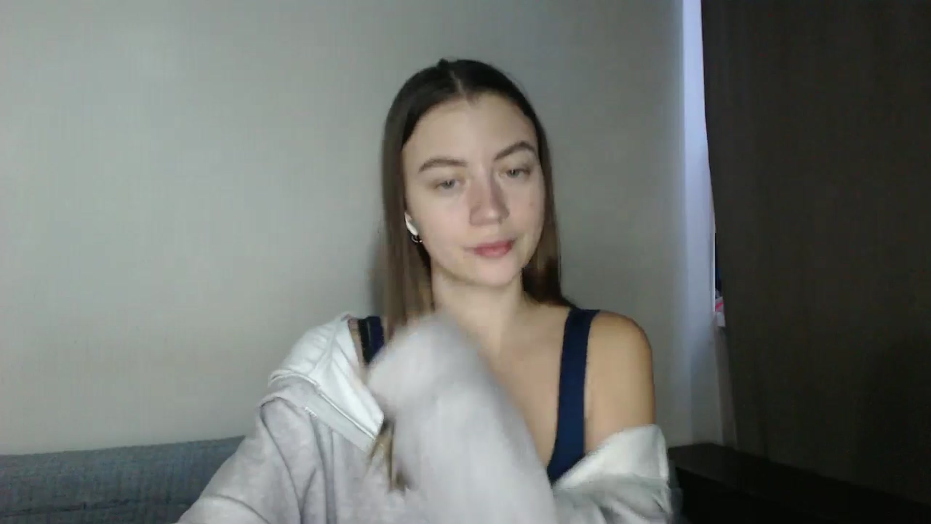 Gallery image thumbnail from Sulfate0's myfreecams stream on, 02/12/2026, 15:14 image 15 of 20