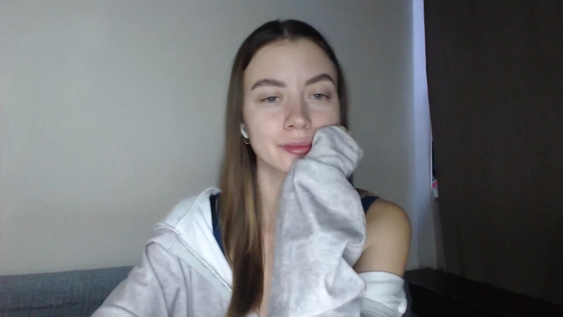 Gallery image thumbnail from Sulfate0's myfreecams stream on, 02/12/2026, 15:14 image 19 of 20
