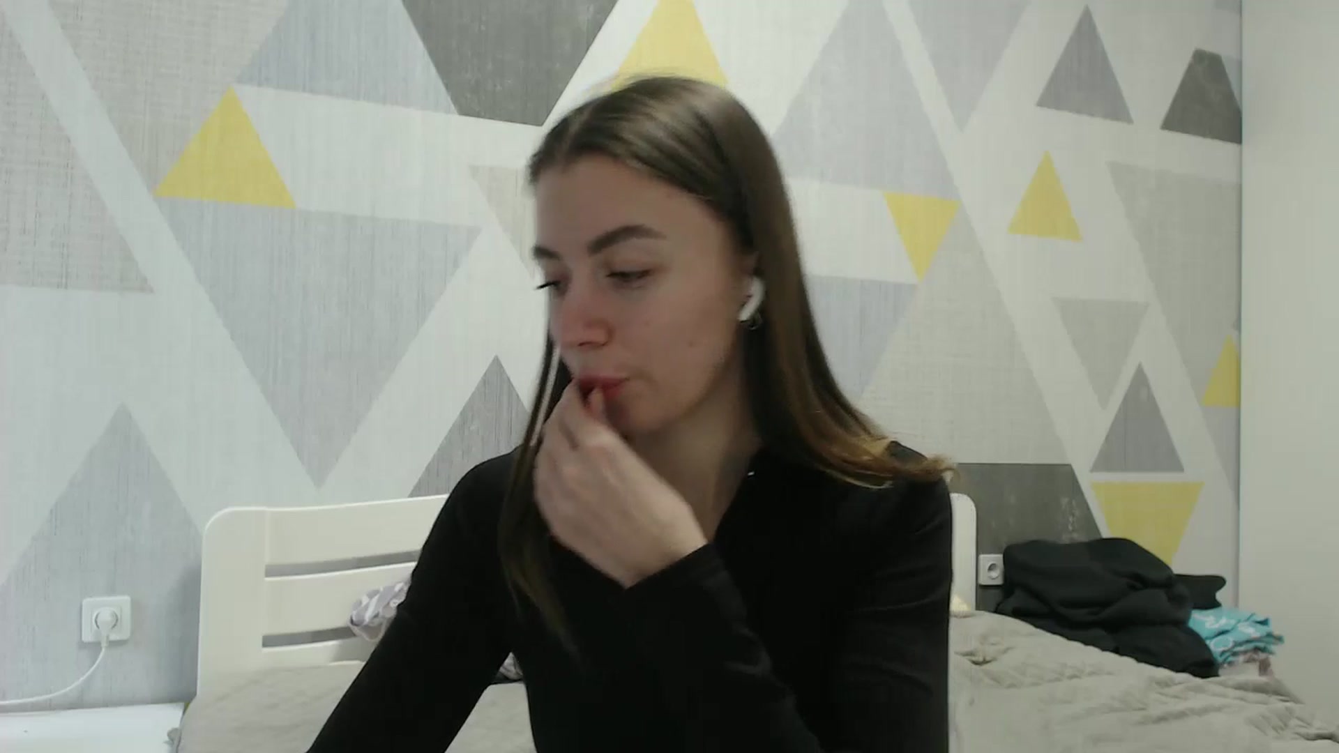 Gallery image thumbnail from Sulfate0's myfreecams stream on, 02/17/2026, 09:22 image 15 of 20