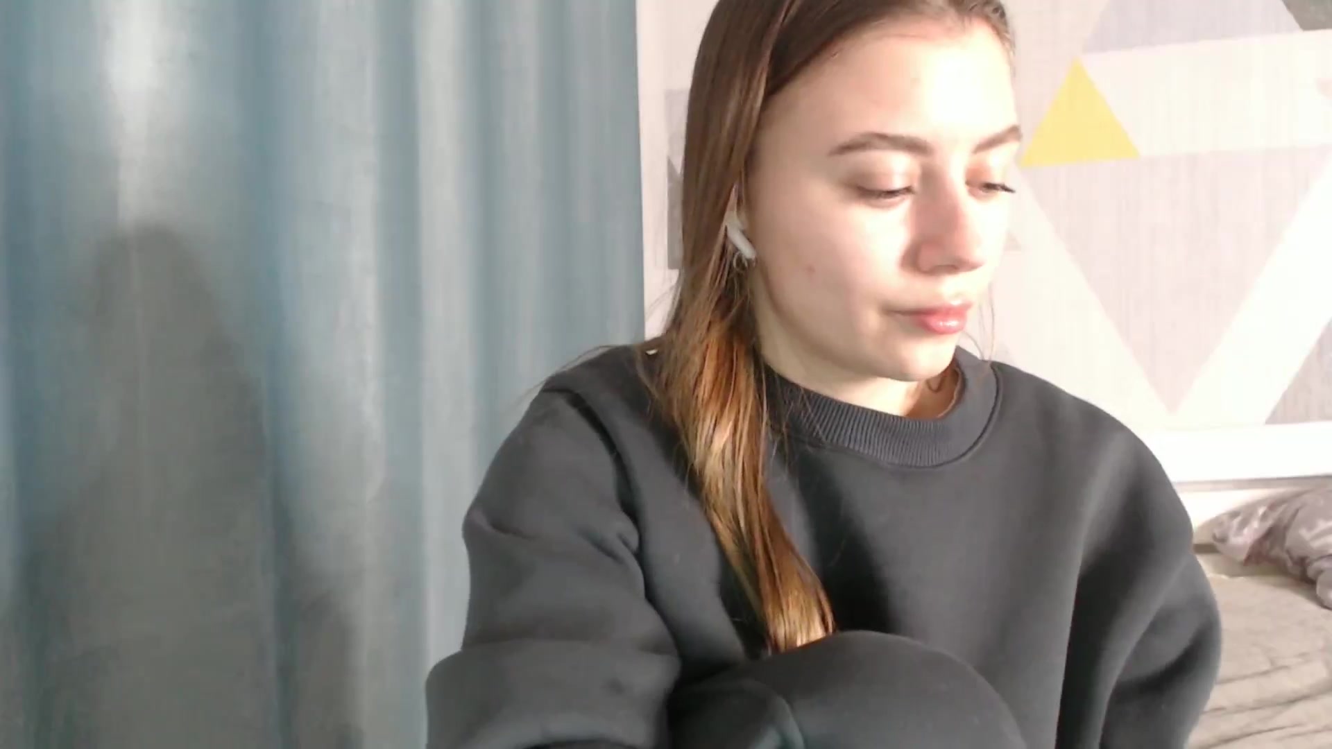 Gallery image thumbnail from Sulfate0's myfreecams stream on, 02/18/2026, 16:44 image 19 of 20