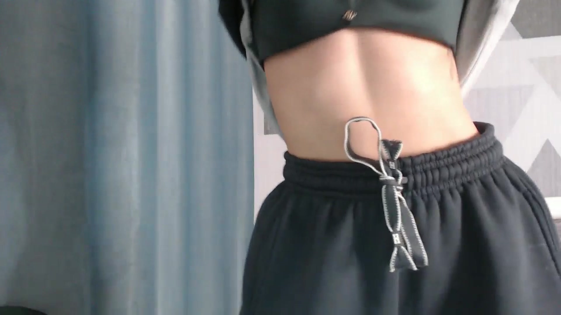 Gallery image thumbnail from Sulfate0's myfreecams stream on, 02/18/2026, 16:44 image 3 of 20