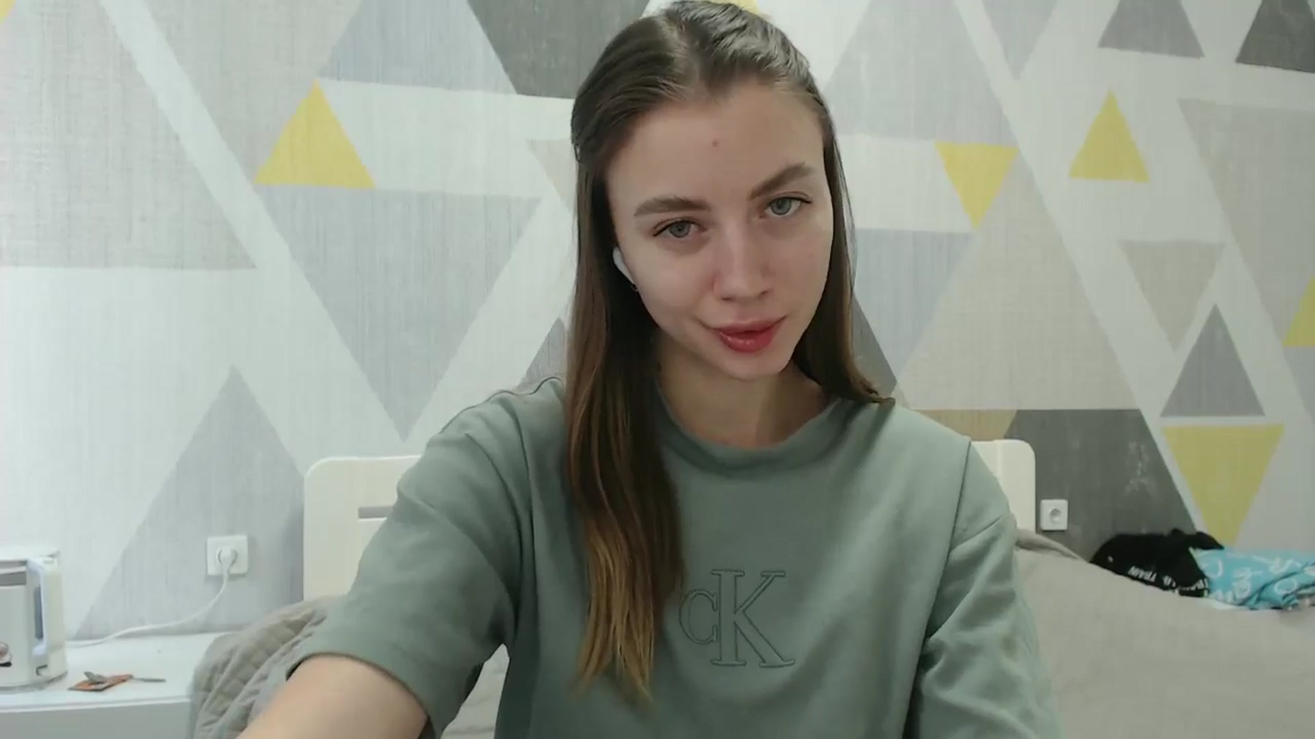 Gallery image thumbnail from Sulfate0's myfreecams stream on, 02/22/2026, 13:47 image 13 of 20