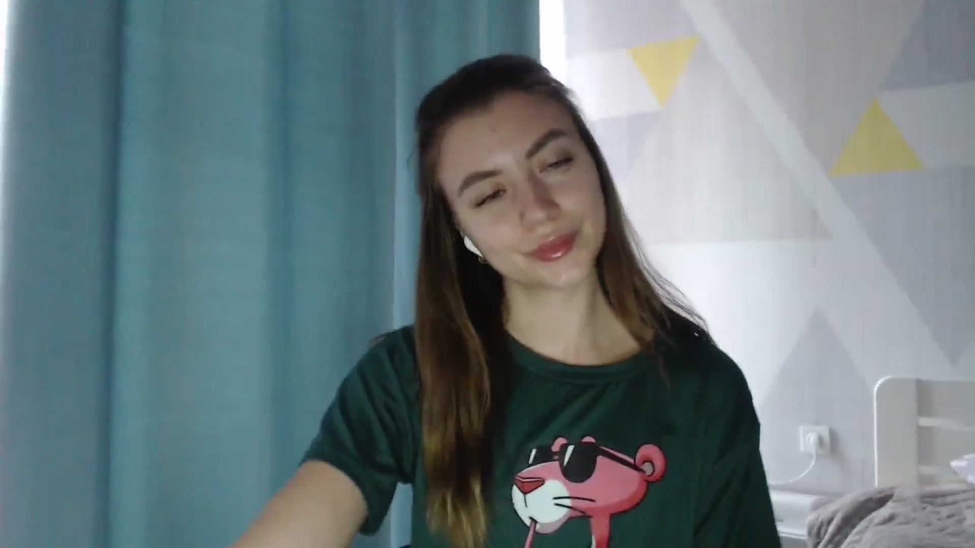 Gallery image thumbnail from Sulfate0's myfreecams stream on, 02/24/2026, 14:04 image 16 of 20