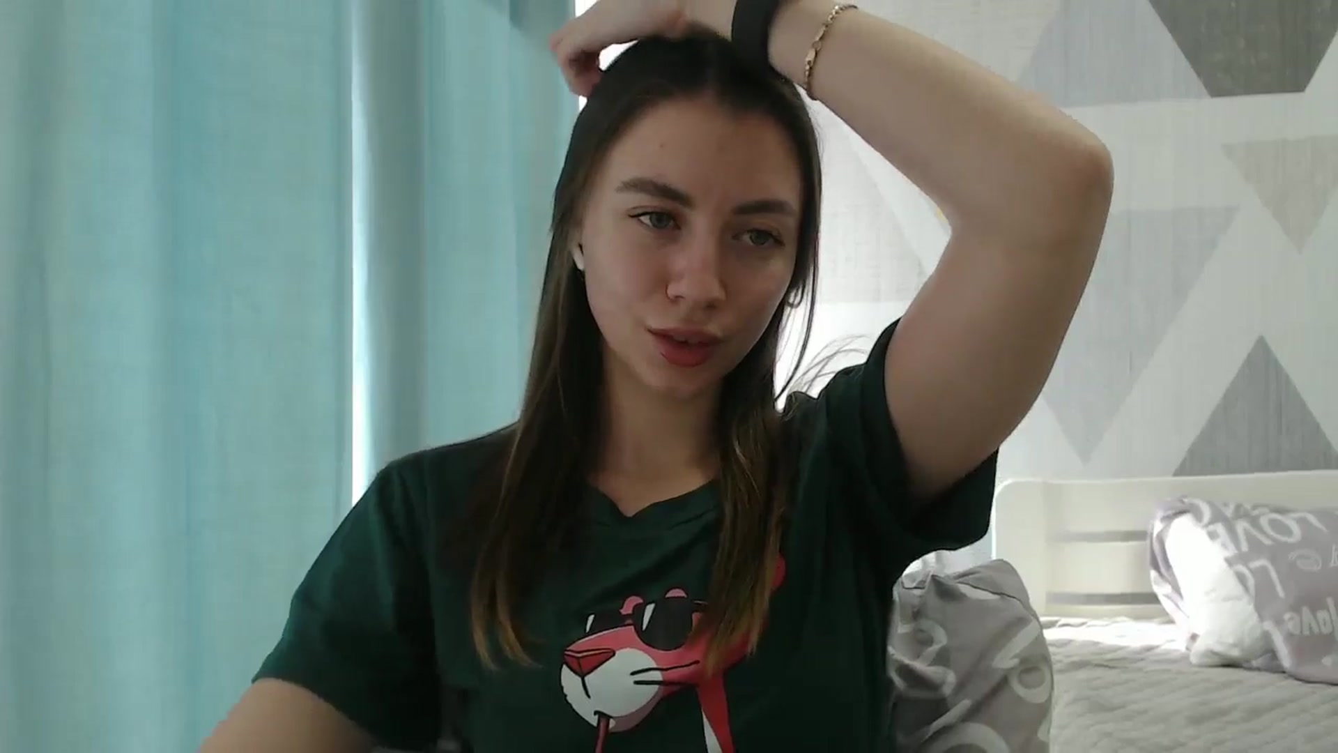 Gallery image thumbnail from Sulfate0's myfreecams stream on, 03/05/2026, 10:39 image 15 of 20