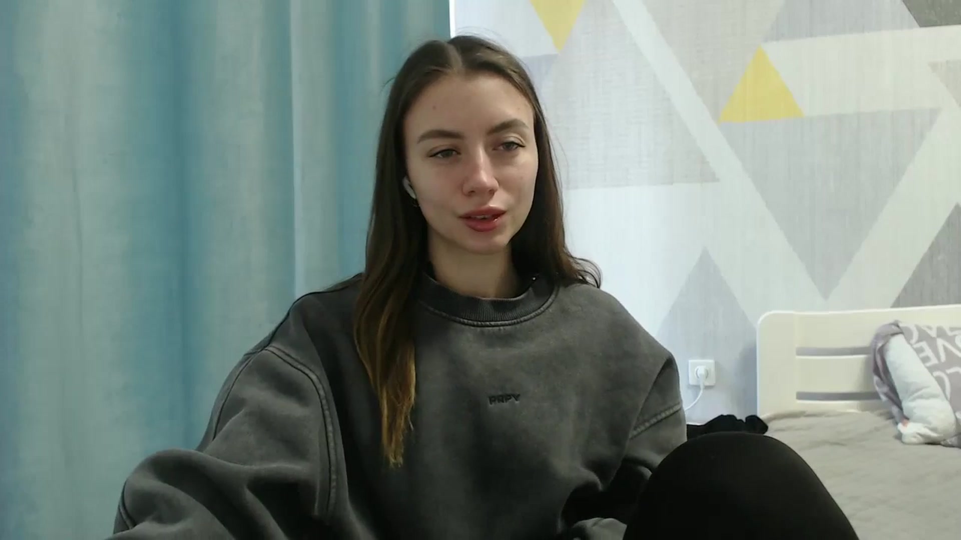 Gallery image thumbnail from Sulfate0's myfreecams stream on, 03/06/2026, 08:42 image 16 of 20