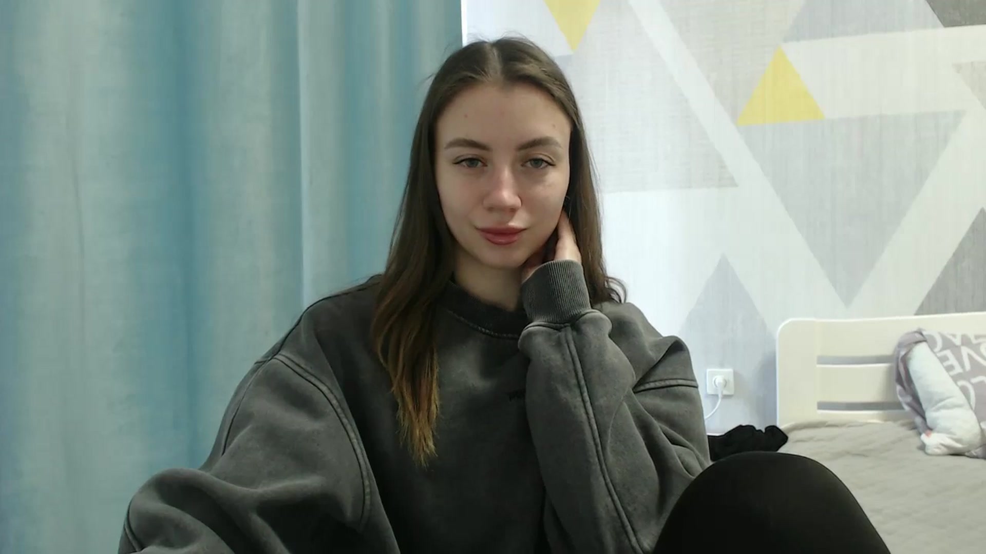 Gallery image thumbnail from Sulfate0's myfreecams stream on, 03/06/2026, 08:42 image 15 of 20