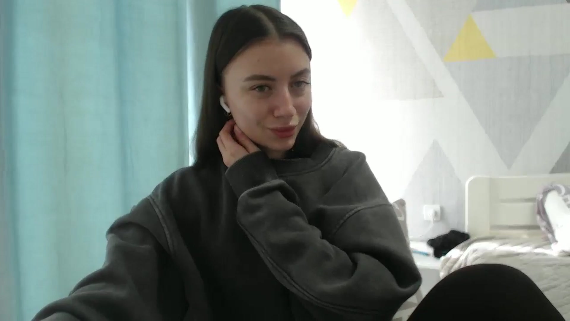 Gallery image thumbnail from Sulfate0's myfreecams stream on, 03/06/2026, 10:51 image 13 of 20