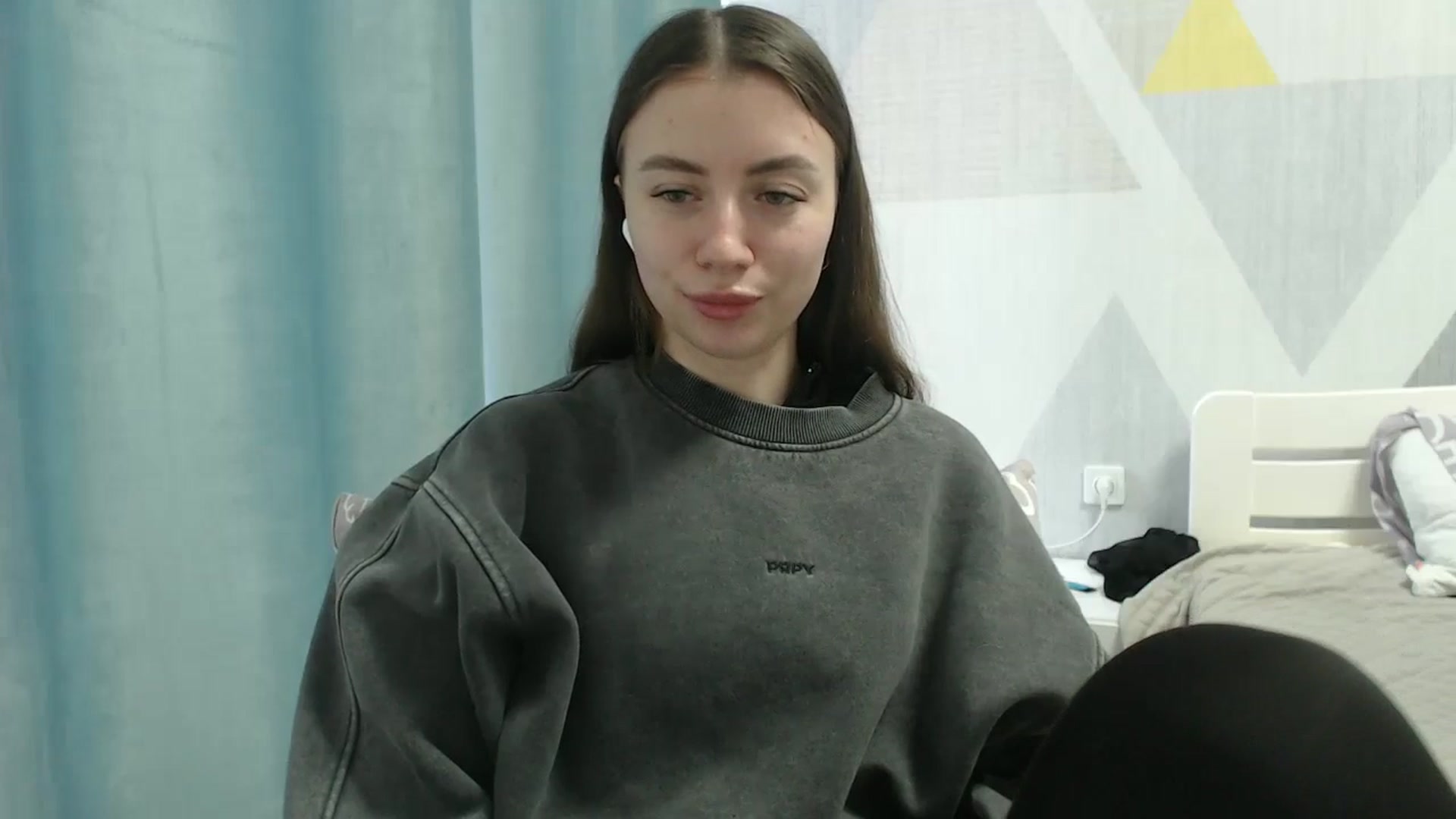 Gallery image thumbnail from Sulfate0's myfreecams stream on, 03/06/2026, 10:51 image 7 of 20