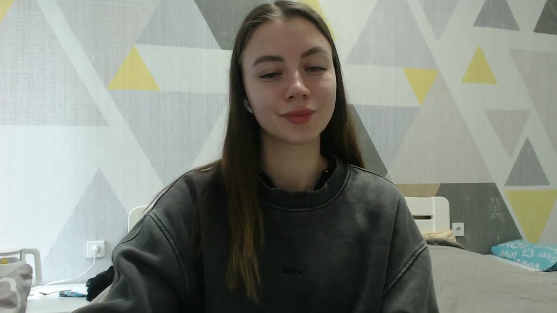 Gallery image thumbnail from Sulfate0's myfreecams stream on, 03/06/2026, 11:32 image 14 of 20