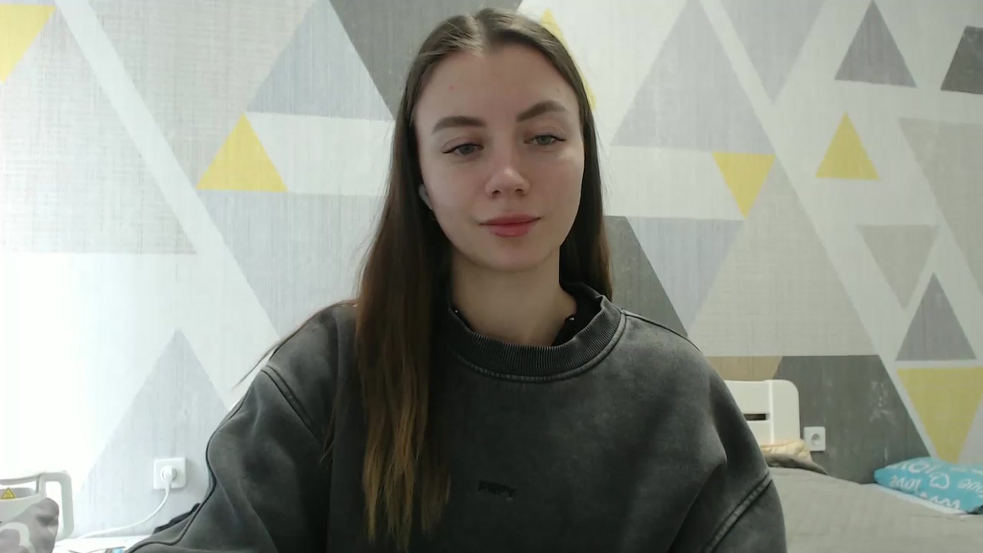 Gallery image thumbnail from Sulfate0's myfreecams stream on, 03/06/2026, 11:32 image 18 of 20