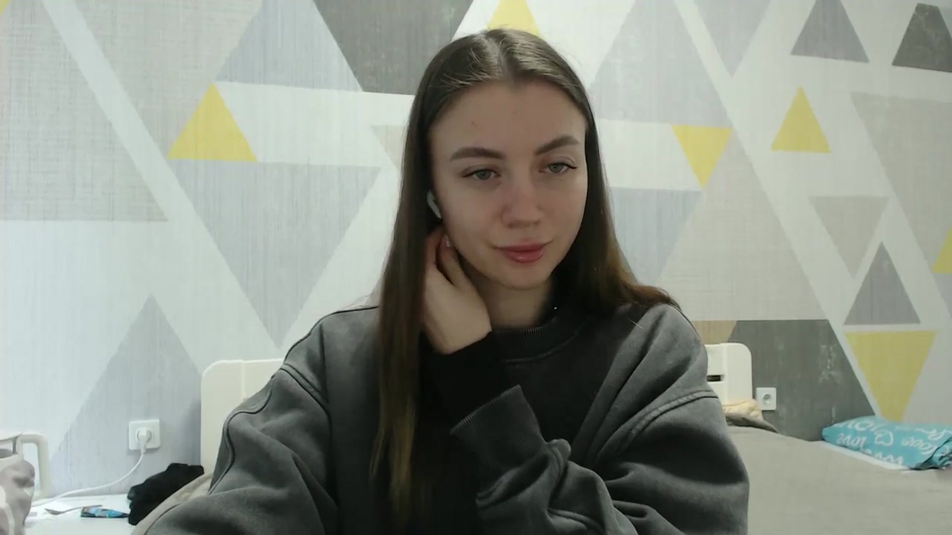Gallery image thumbnail from Sulfate0's myfreecams stream on, 03/06/2026, 12:10 image 5 of 20