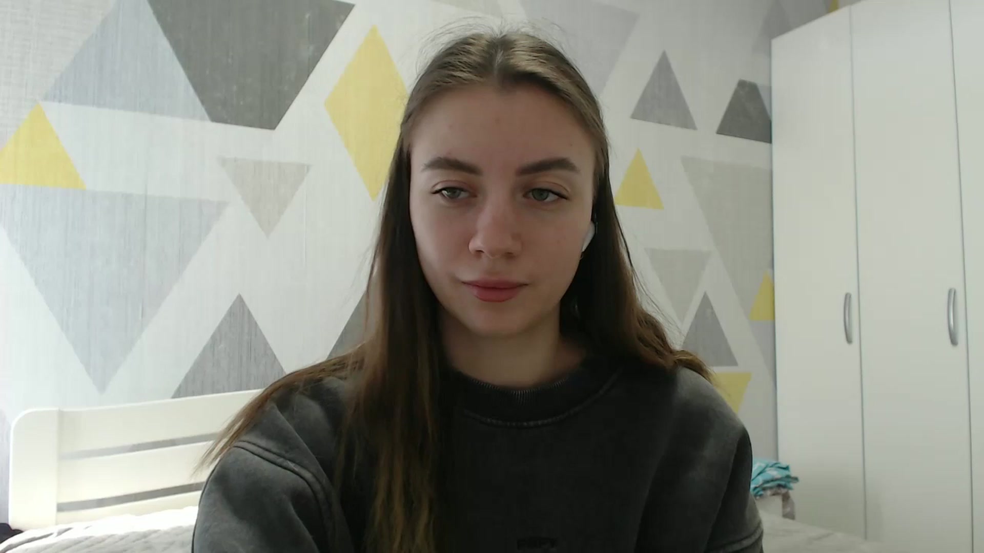 Gallery image thumbnail from Sulfate0's myfreecams stream on, 03/08/2026, 10:32 image 1 of 20