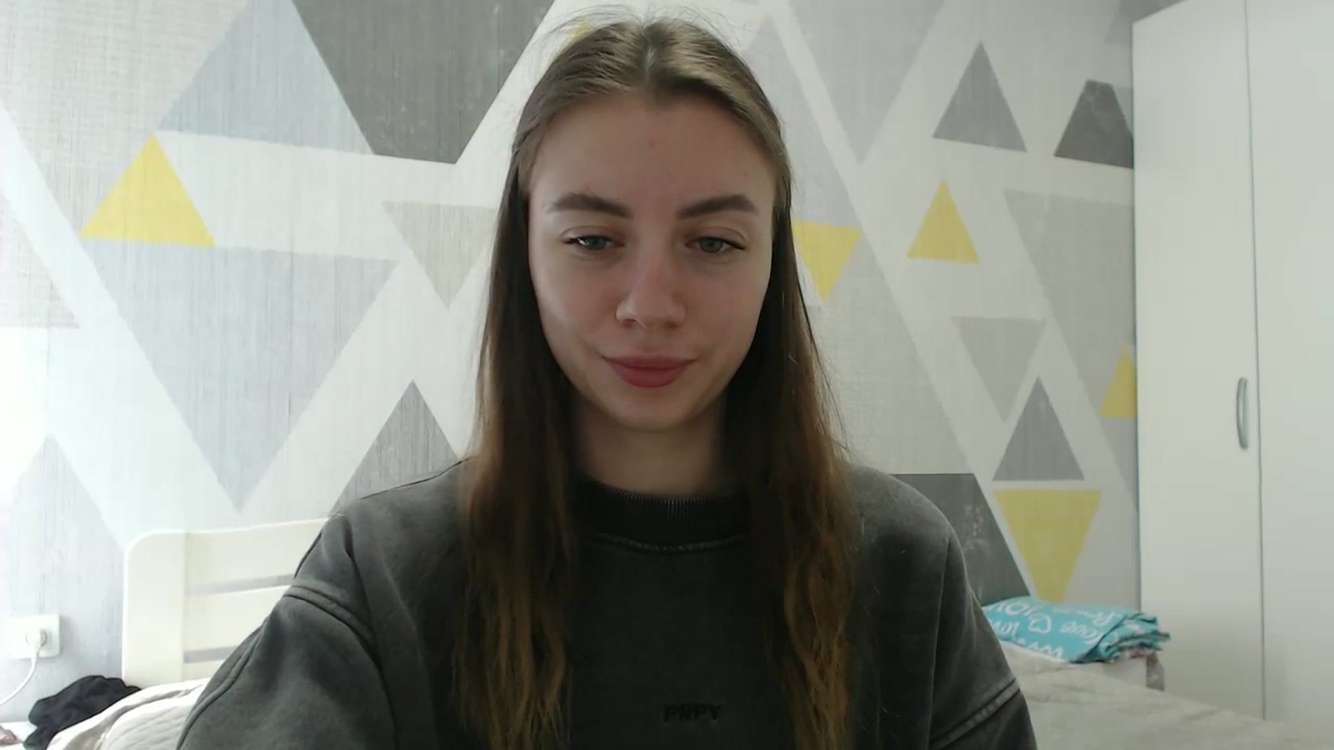 Gallery image thumbnail from Sulfate0's myfreecams stream on, 03/08/2026, 10:32 image 13 of 20