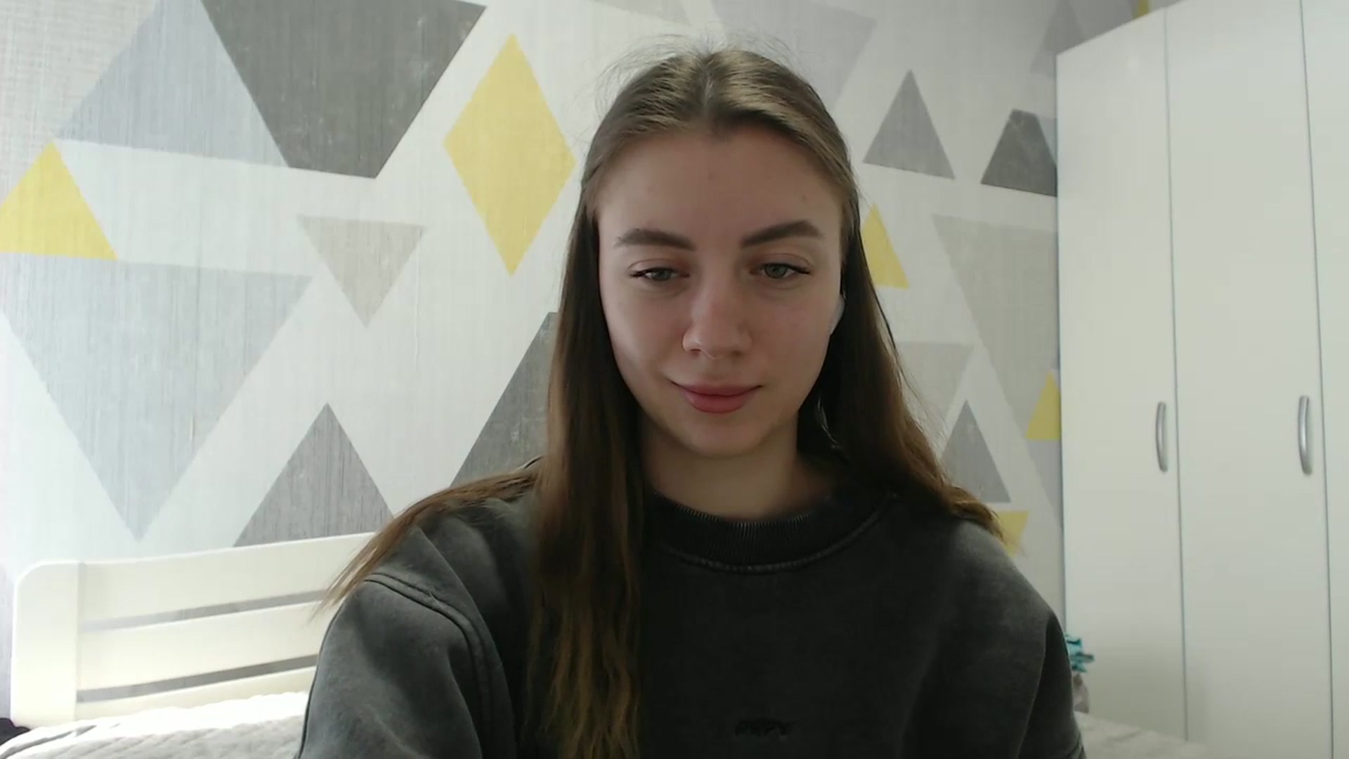 Gallery image thumbnail from Sulfate0's myfreecams stream on, 03/08/2026, 10:32 image 3 of 20