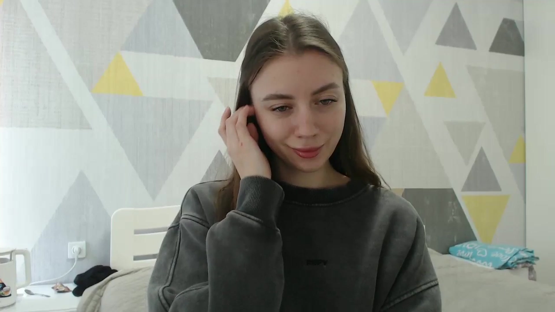 Gallery image thumbnail from Sulfate0's myfreecams stream on, 03/08/2026, 12:51 image 17 of 20