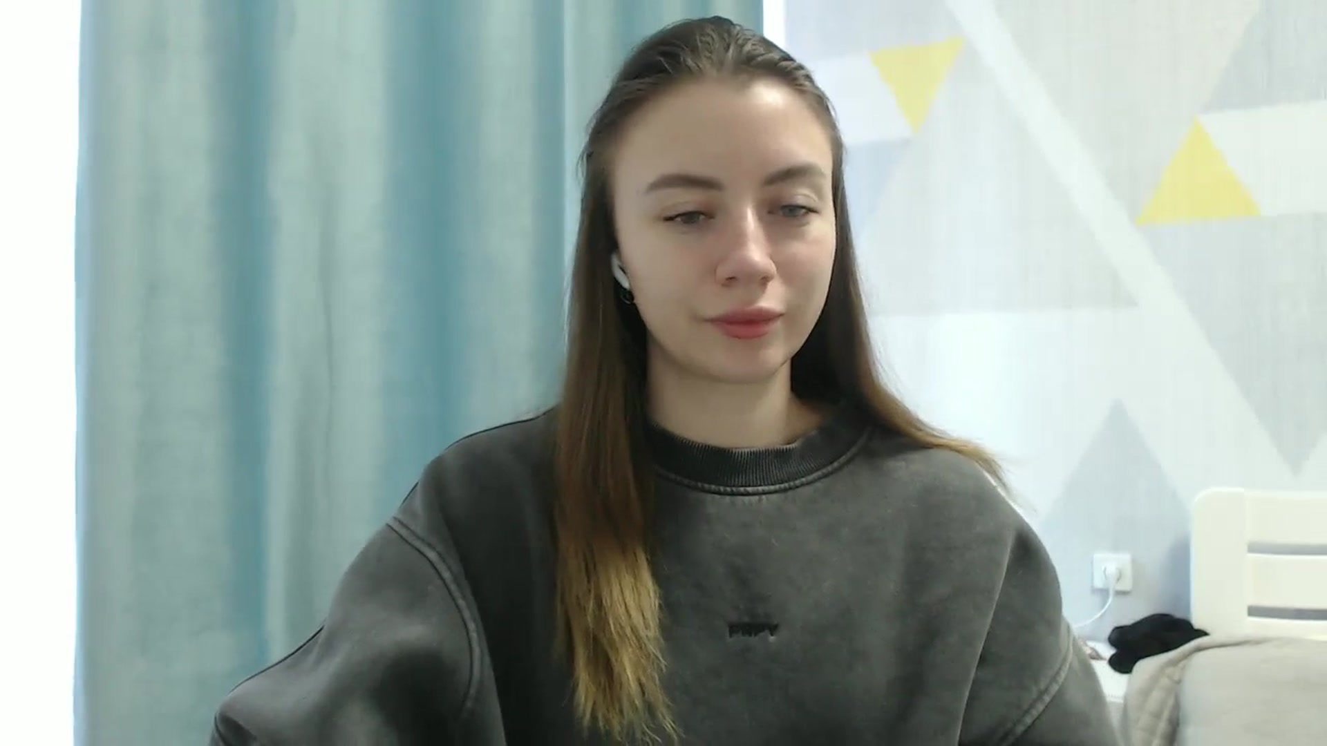 Gallery image thumbnail from Sulfate0's myfreecams stream on, 03/09/2026, 08:33 image 13 of 20
