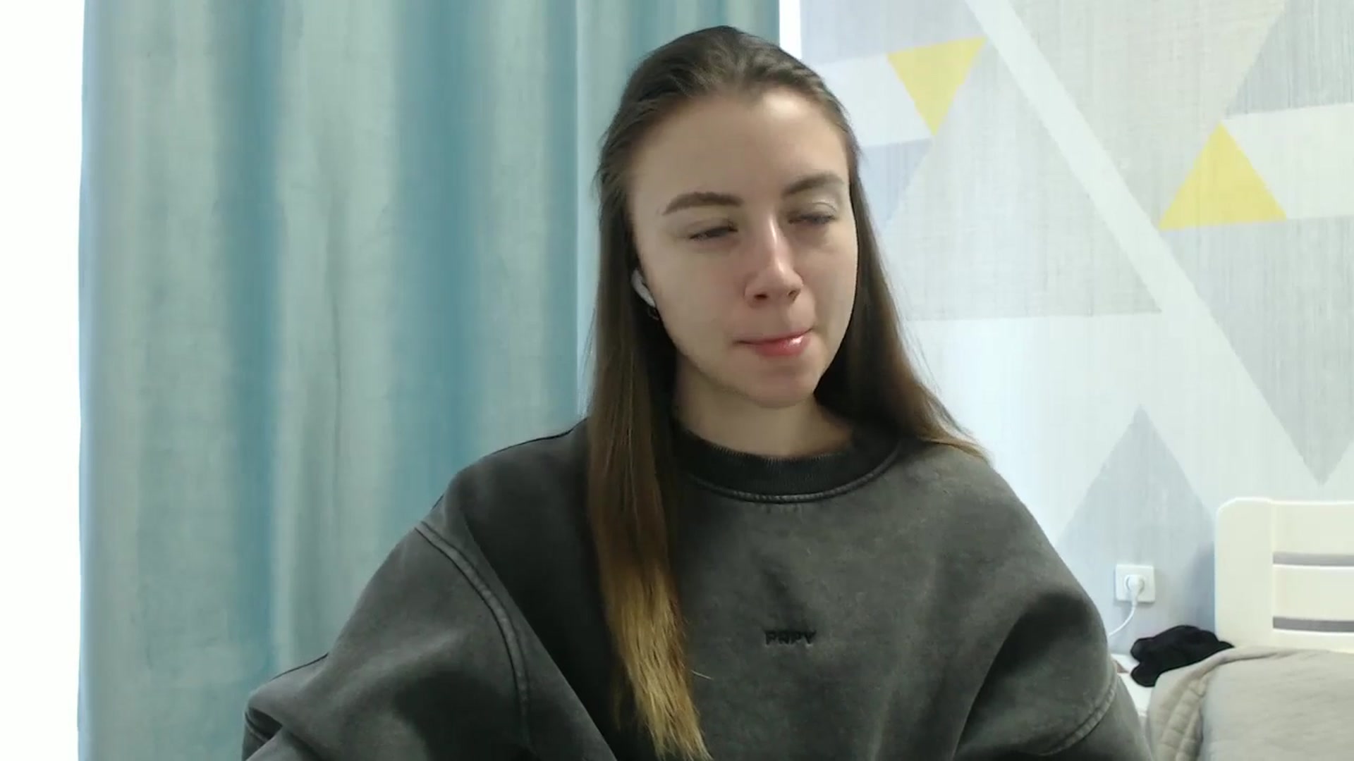Gallery image thumbnail from Sulfate0's myfreecams stream on, 03/09/2026, 08:33 image 14 of 20