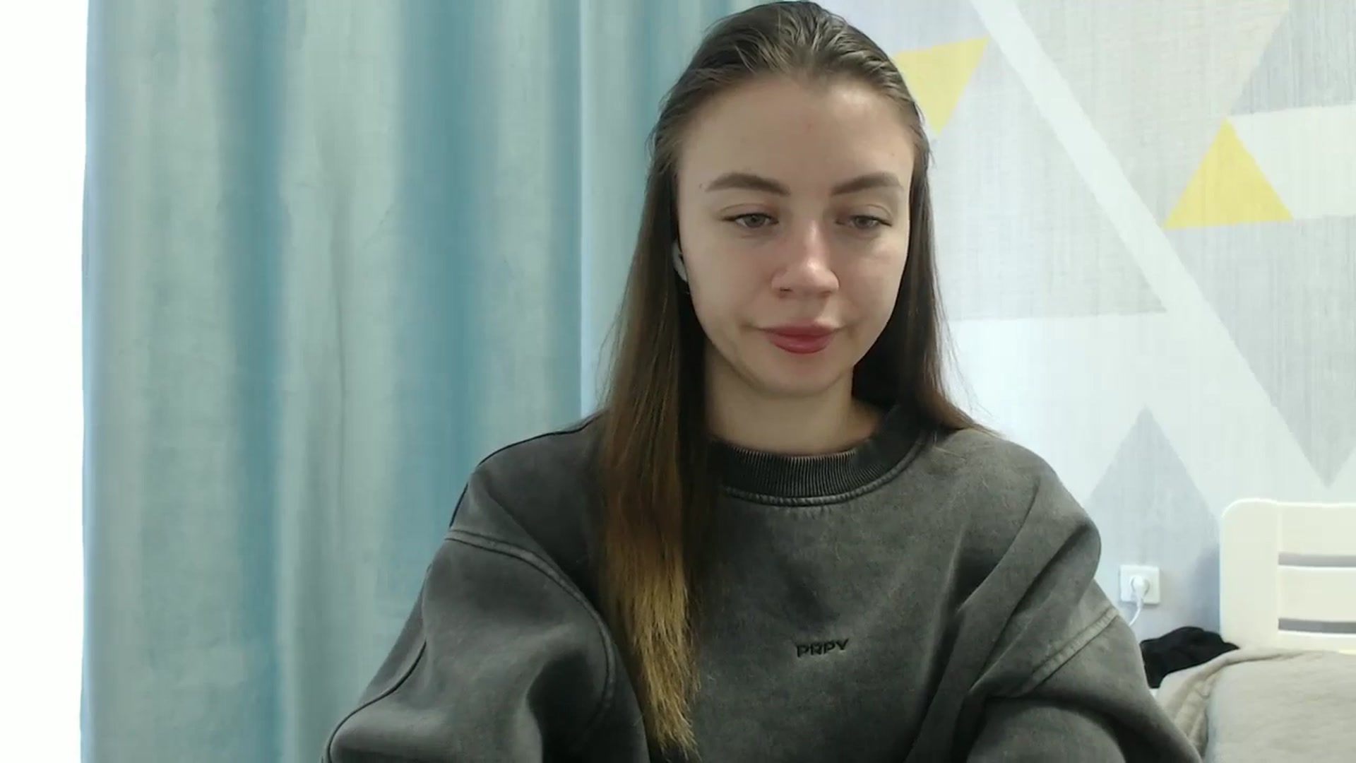 Gallery image thumbnail from Sulfate0's myfreecams stream on, 03/09/2026, 08:33 image 18 of 20