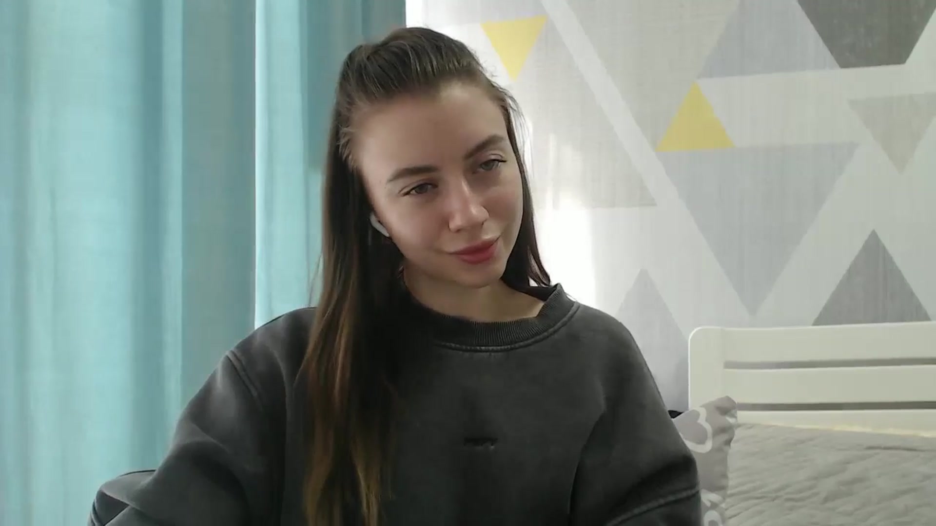 Gallery image thumbnail from Sulfate0's myfreecams stream on, 03/09/2026, 12:38 image 10 of 20