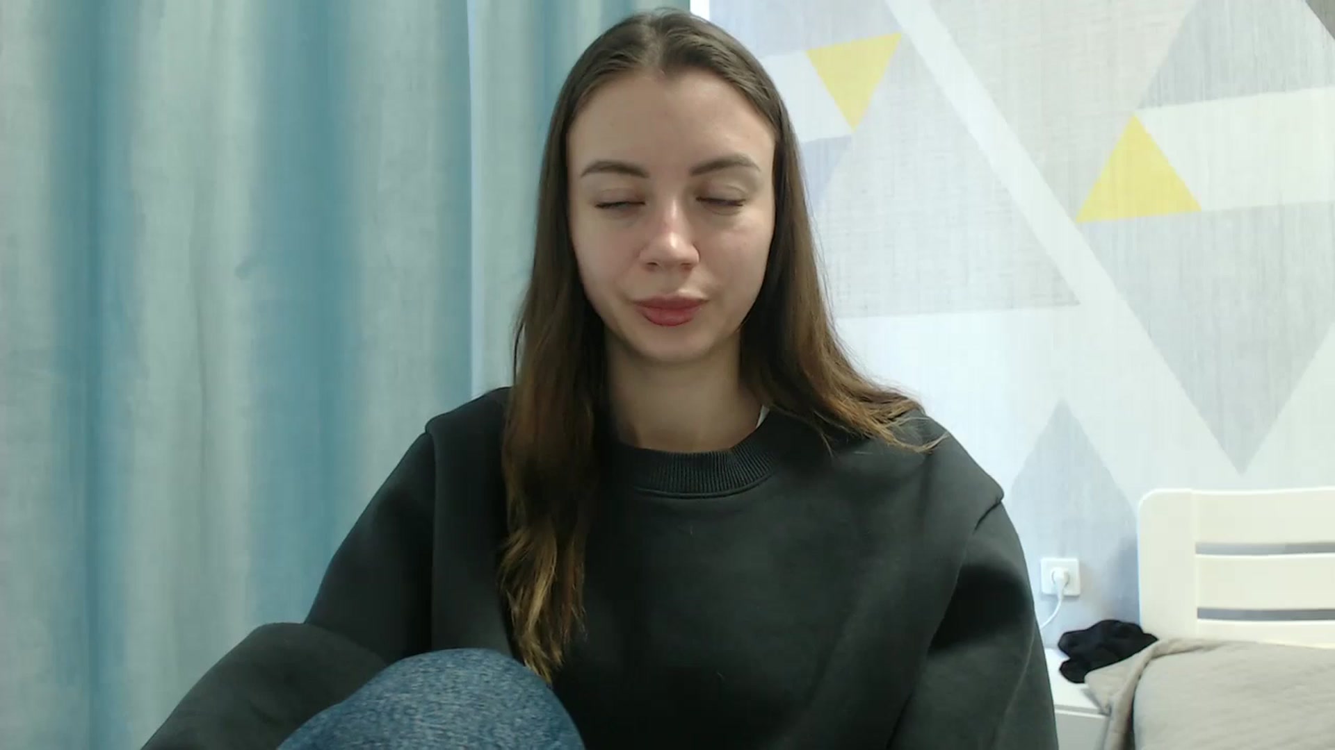 Gallery image thumbnail from Sulfate0's myfreecams stream on, 03/10/2026, 08:59 image 8 of 20