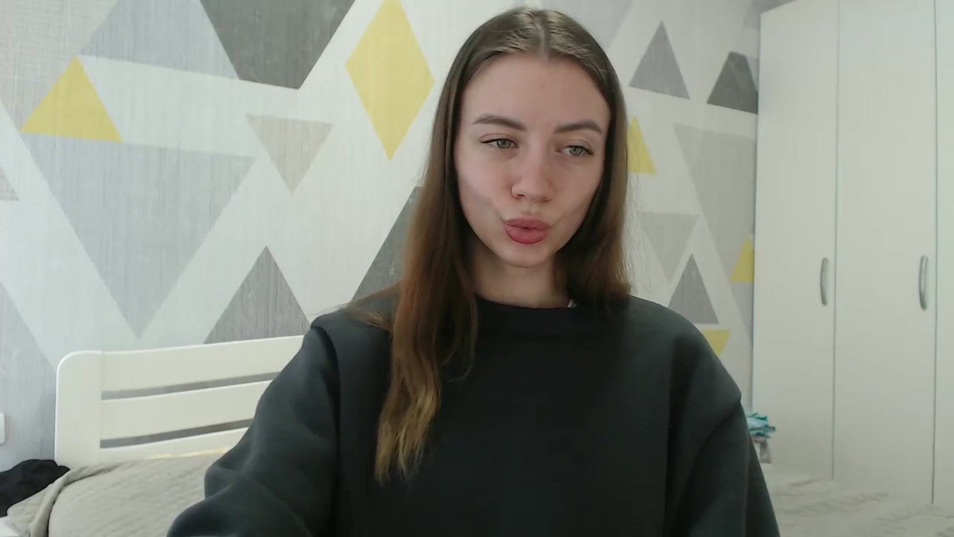 Gallery image thumbnail from Sulfate0's myfreecams stream on, 03/10/2026, 13:02 image 12 of 20
