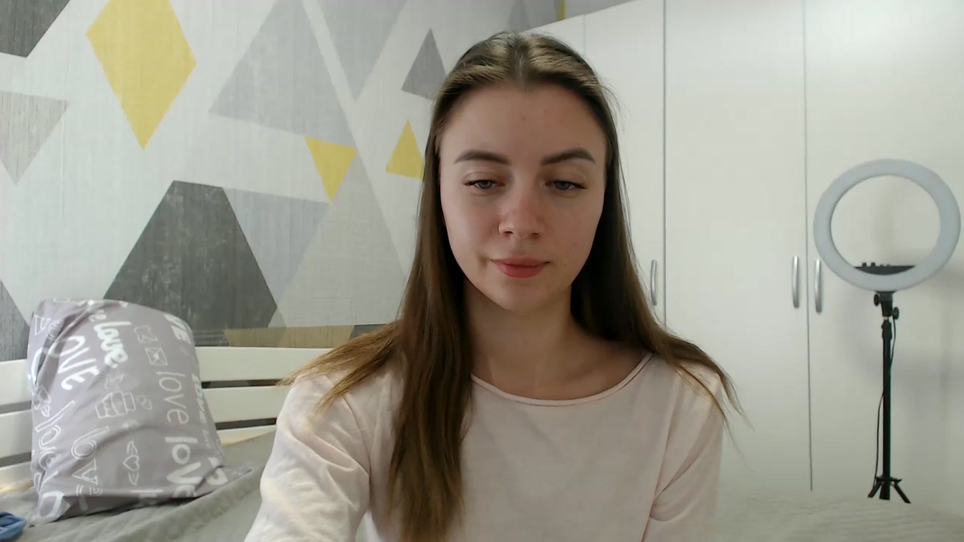 Gallery image thumbnail from Sulfate0's myfreecams stream on, 03/19/2026, 10:27 image 19 of 20
