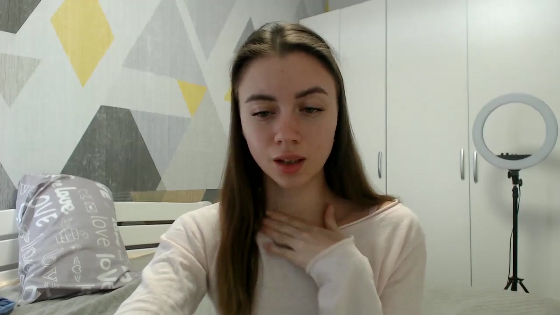 Gallery image thumbnail from Sulfate0's myfreecams stream on, 03/19/2026, 10:27 image 2 of 20