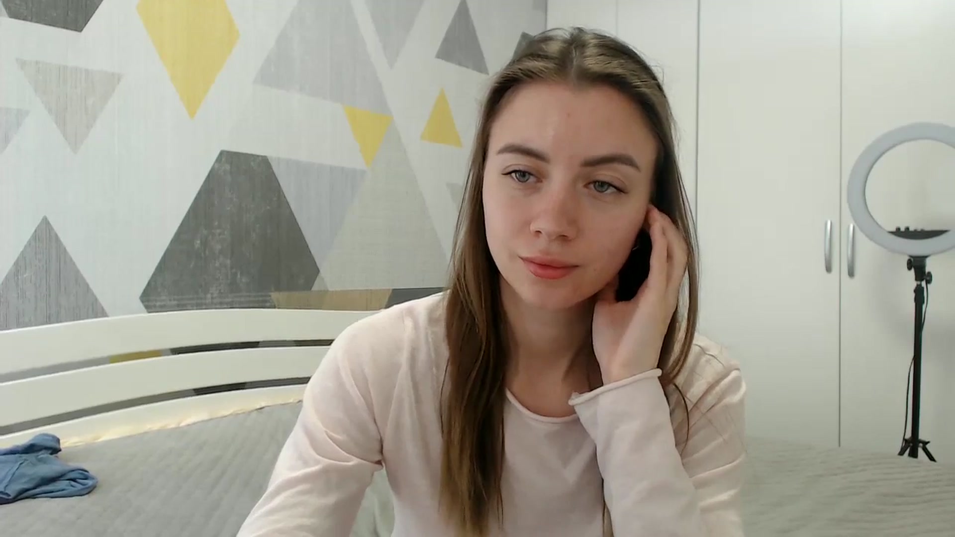 Gallery image thumbnail from Sulfate0's myfreecams stream on, 03/19/2026, 11:22 image 2 of 20