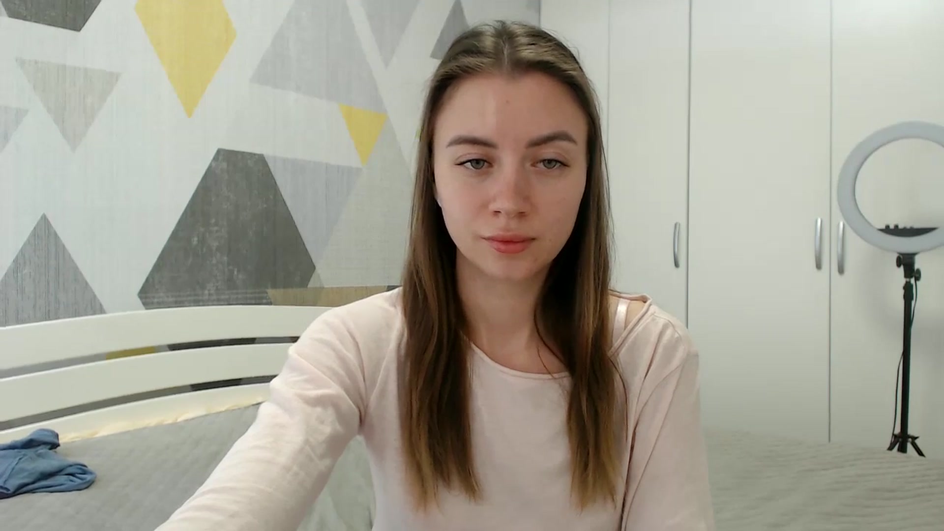 Gallery image thumbnail from Sulfate0's myfreecams stream on, 03/19/2026, 11:22 image 18 of 20
