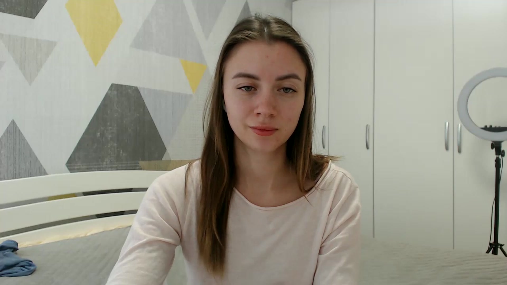 Gallery image thumbnail from Sulfate0's myfreecams stream on, 03/19/2026, 12:18 image 9 of 20