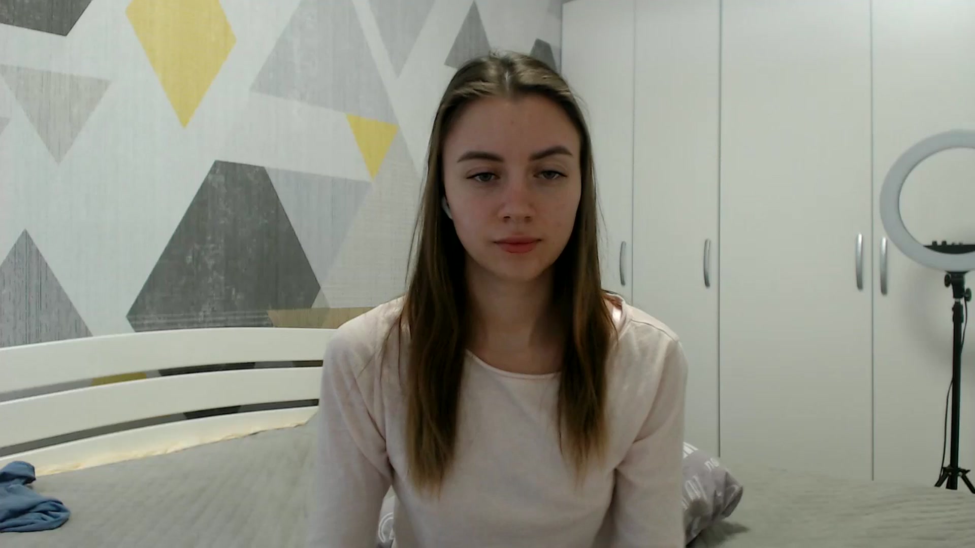 Gallery image thumbnail from Sulfate0's myfreecams stream on, 03/19/2026, 12:18 image 19 of 20